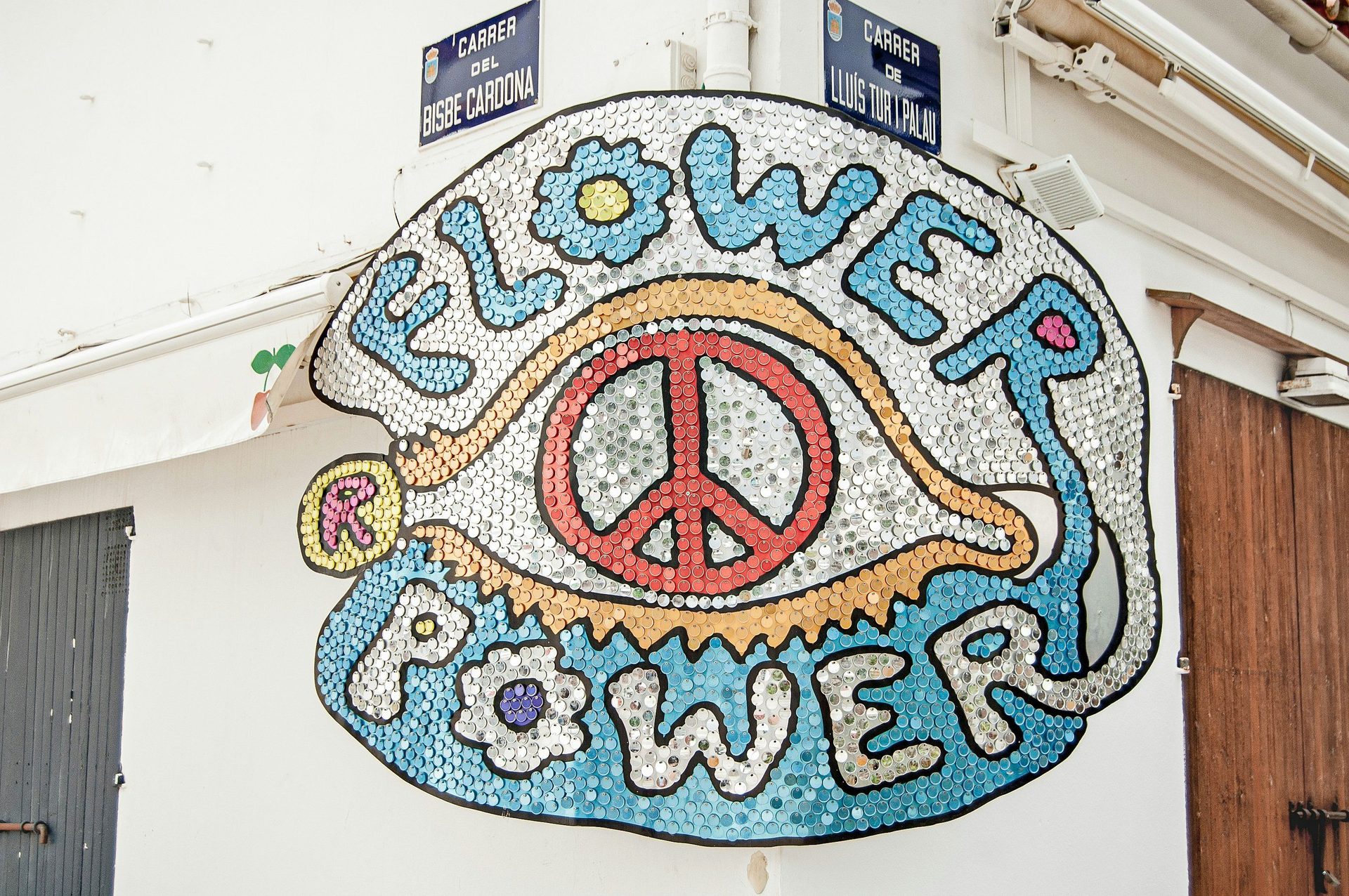 Peace symbols, Visual arts