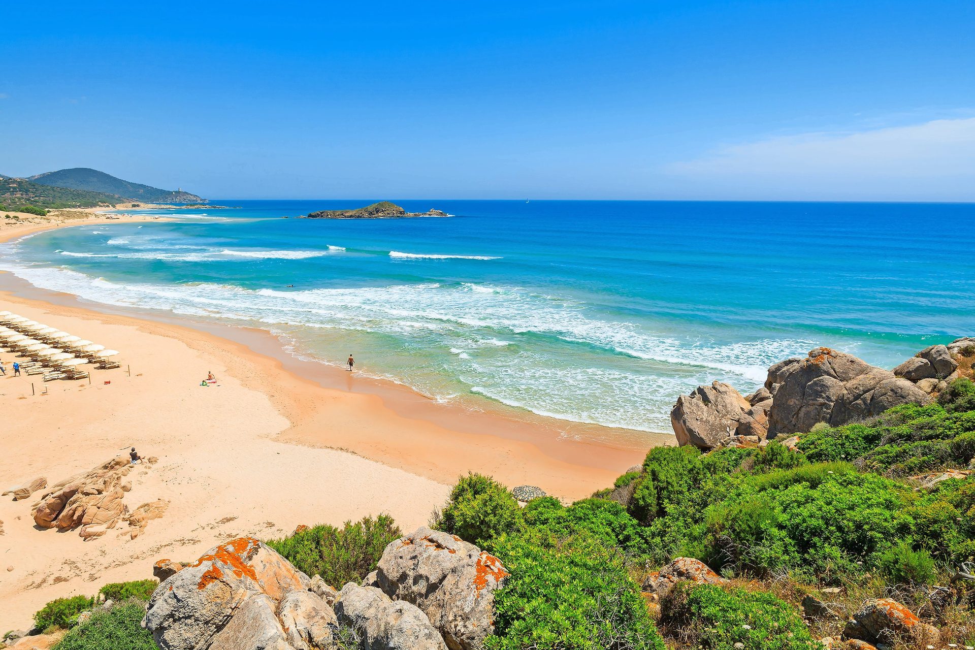 Coastal and oceanic landforms, Body of water, Blue, Coast, Beach, Sea, Summer, Horizon, Shore