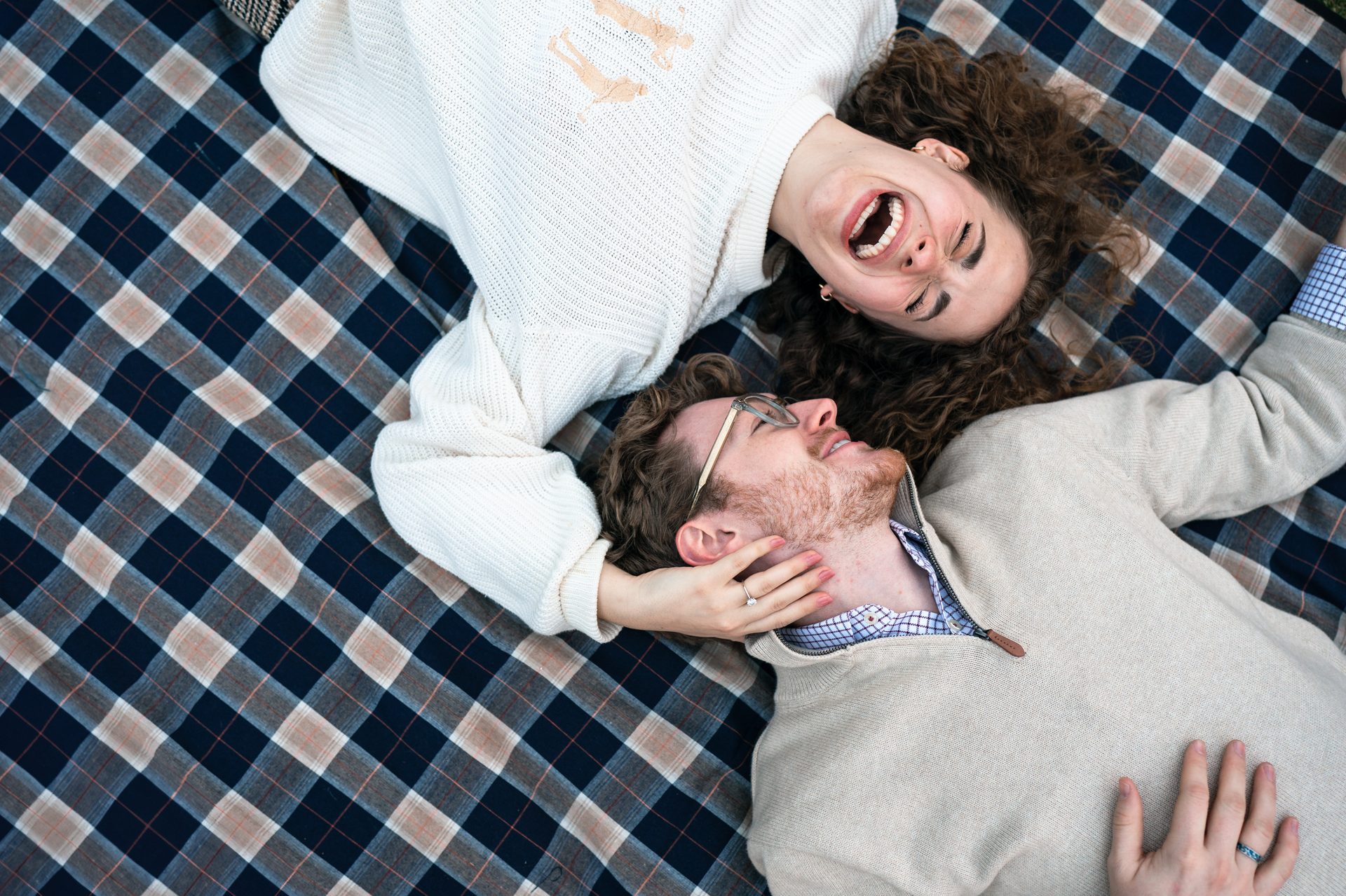Hand, Comfort, Tartan, Textile, Gesture, Smile, Happy
