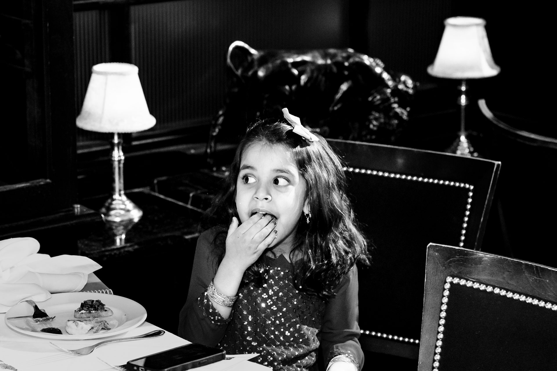 Flash photography, Photograph, White, Black, Human, Black-and-white, Lighting, Table, Style