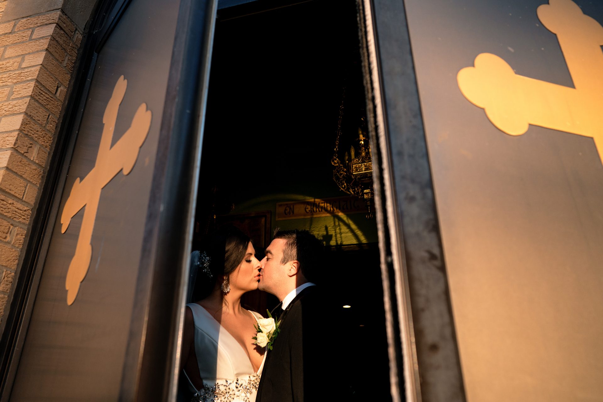 Flash photography, Kiss, Gesture, Font