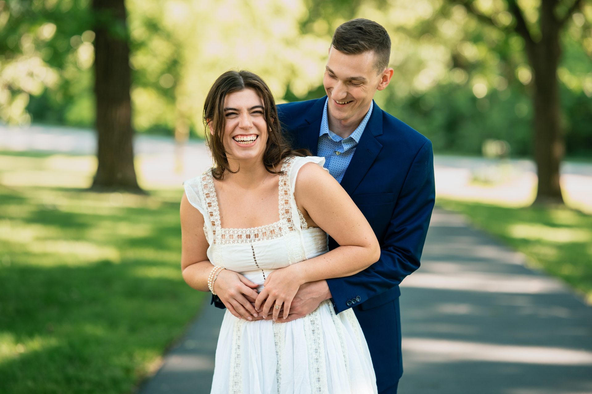 People in nature, Flash photography, One-piece garment, Smile, Dress, Tree, Happy, Gesture, Grass