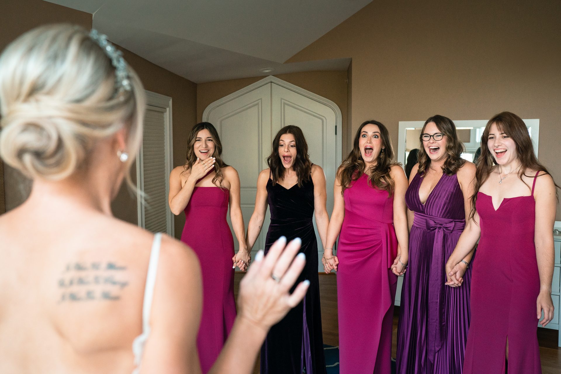 Formal wear, One-piece garment, Day Dress, Smile, Event, Happiness, Pink, Gown