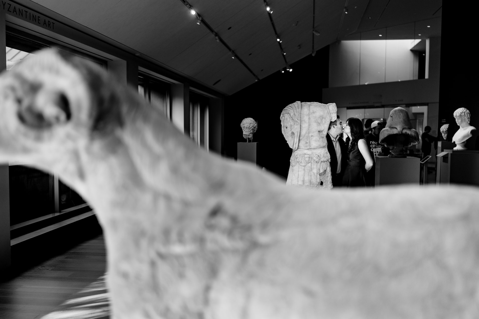 Black-and-white, Style