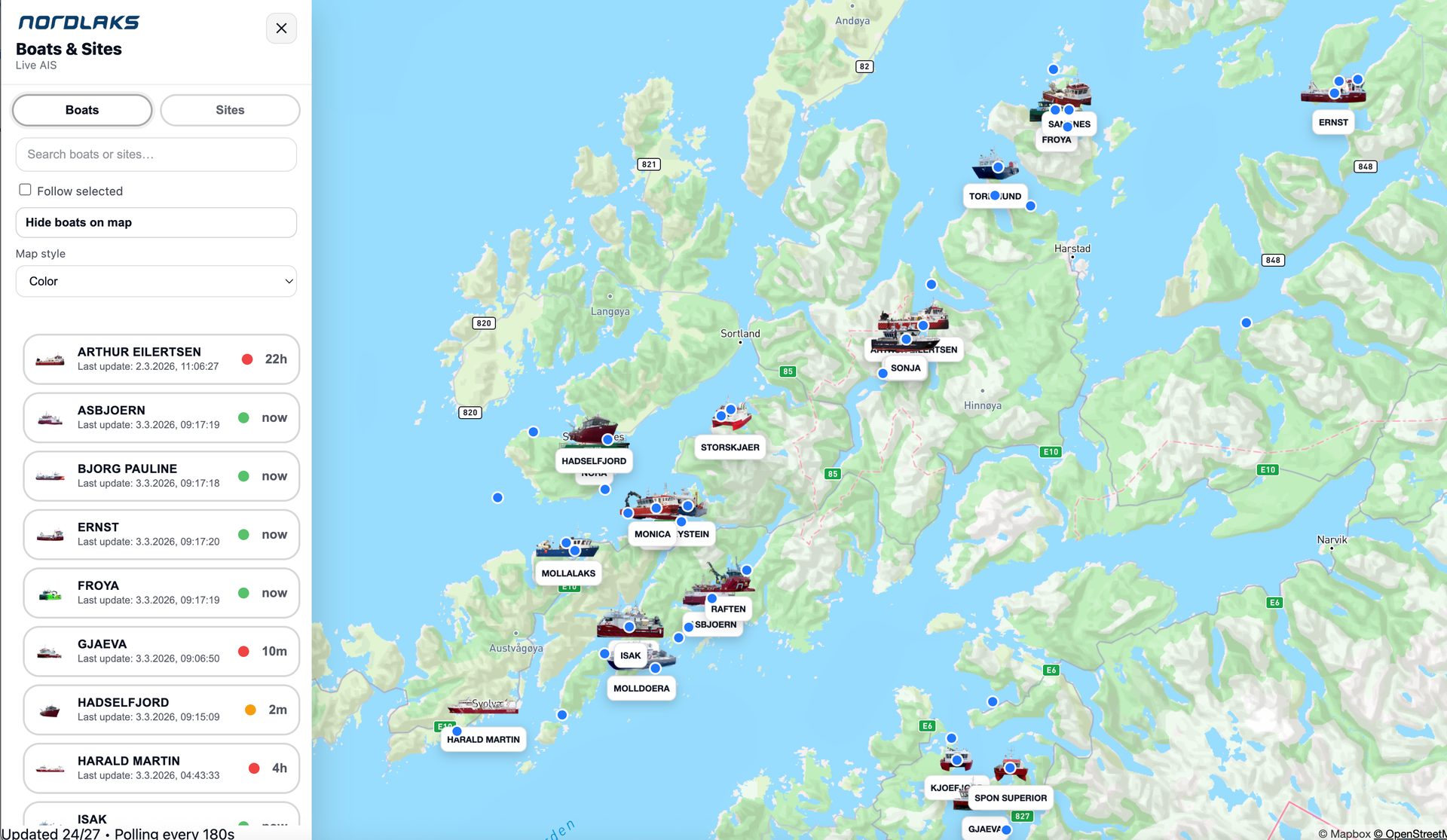 Live AIS map displaying boat locations and a list of boat names with their real-time status.
