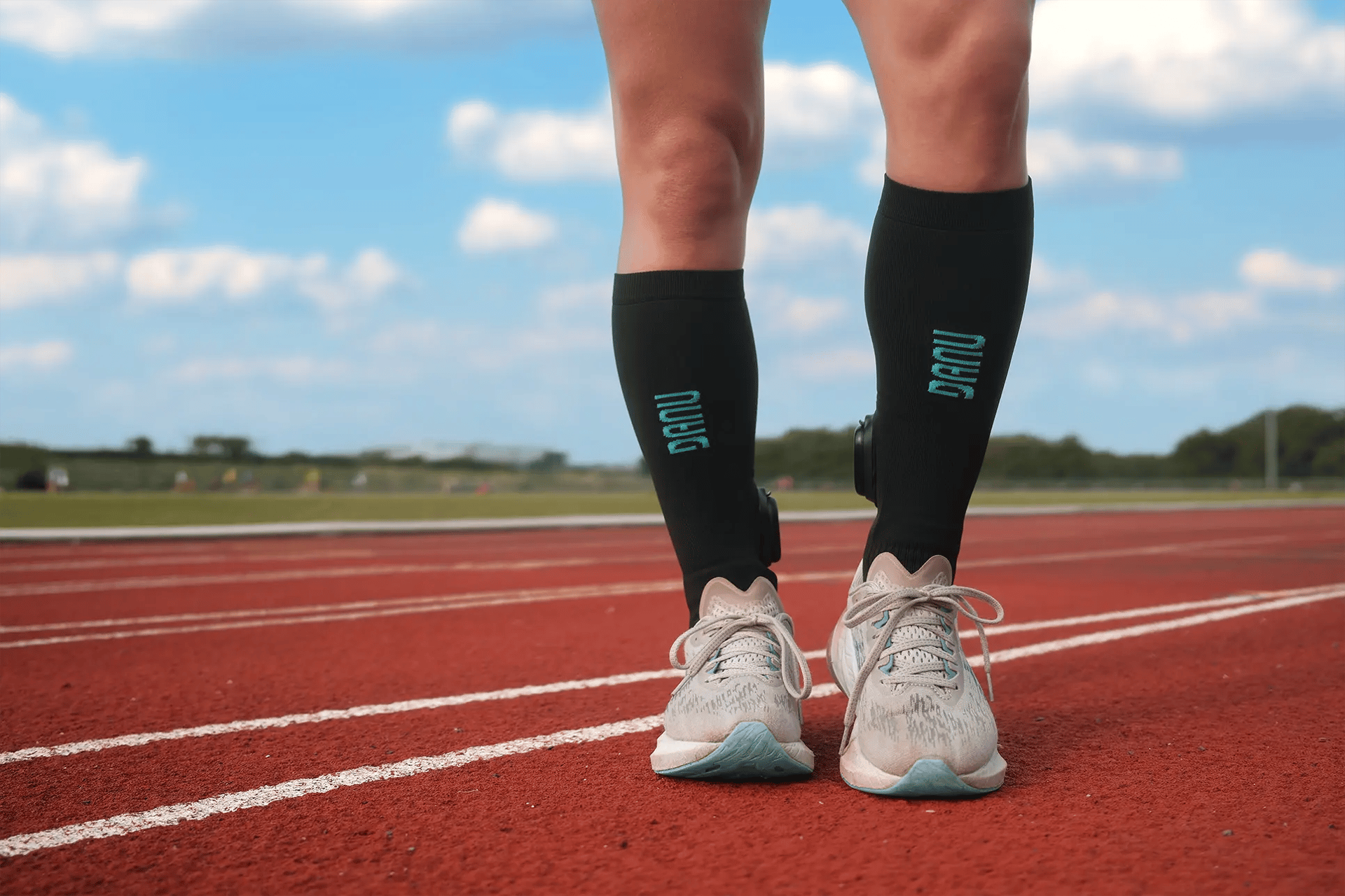 Sock, Sportswear, Calf, Knee, Sneakers