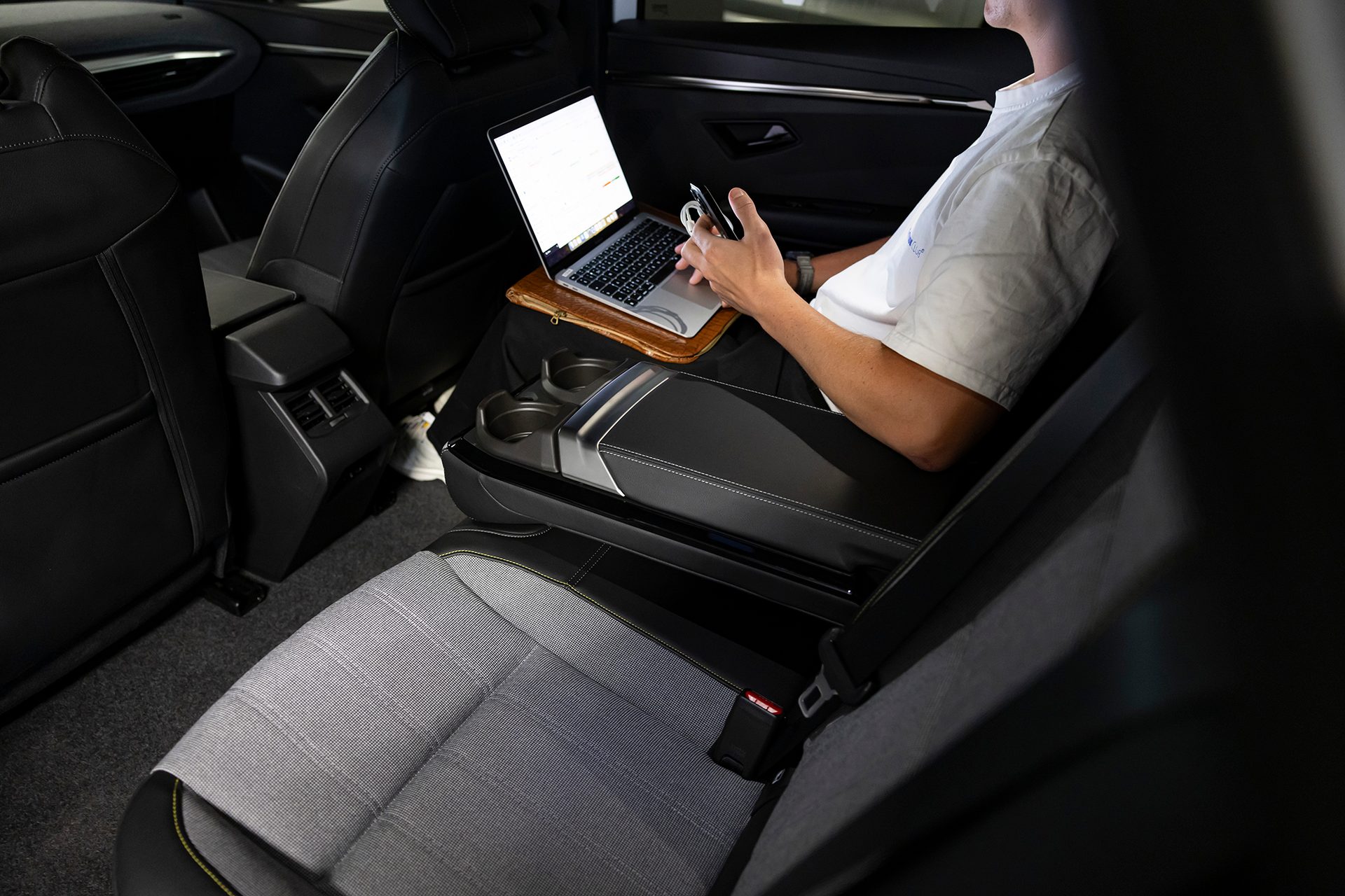 Car seat cover, Motor vehicle, Automotive design, Head restraint, Computer, Laptop