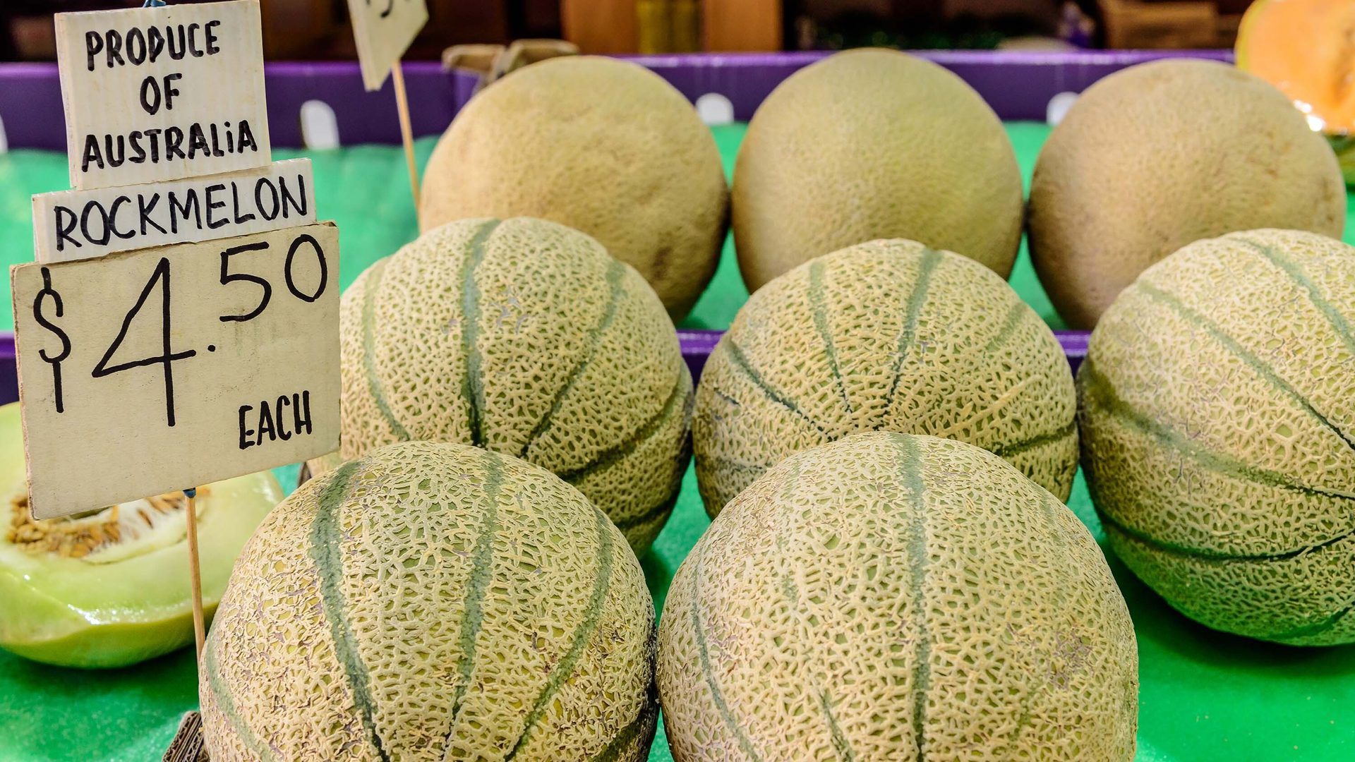 Natural foods, Galia melon, Food, Produce, Muskmelon, Cantaloupe, Fruit, Ingredient
