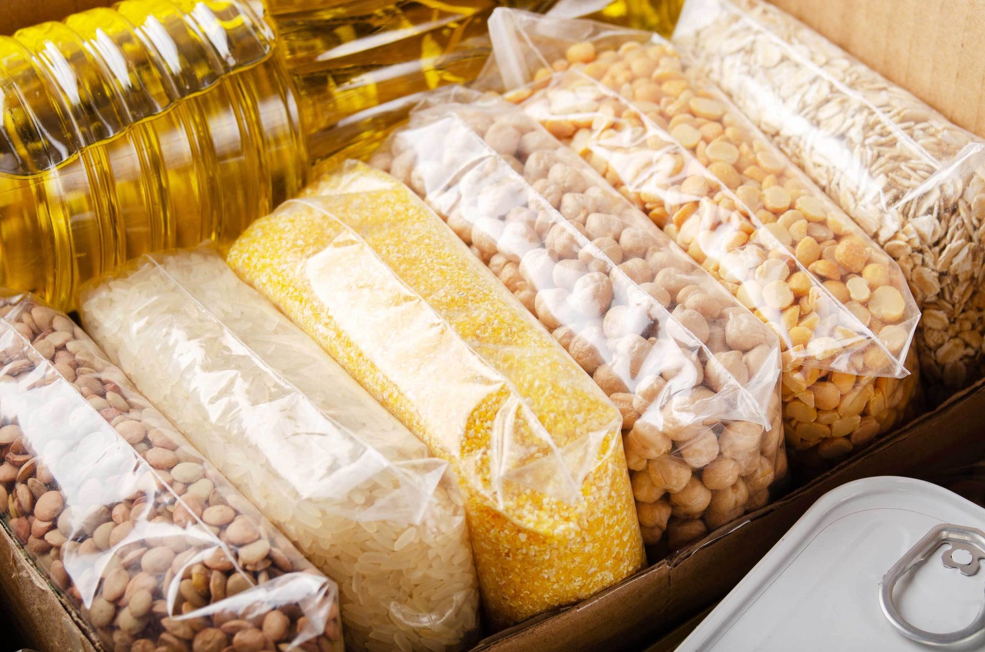 Corn kernels, Staple food, Ingredient, Yellow, Cuisine