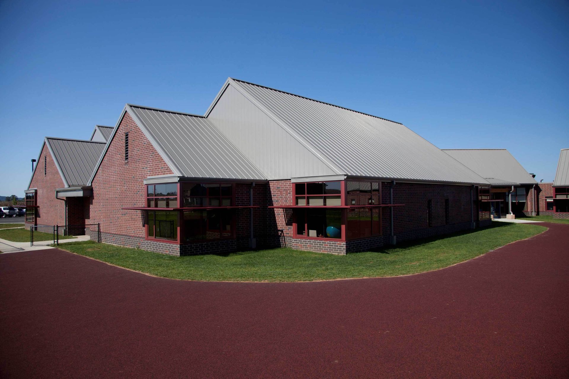 Land lot, Sky, Building, Asphalt