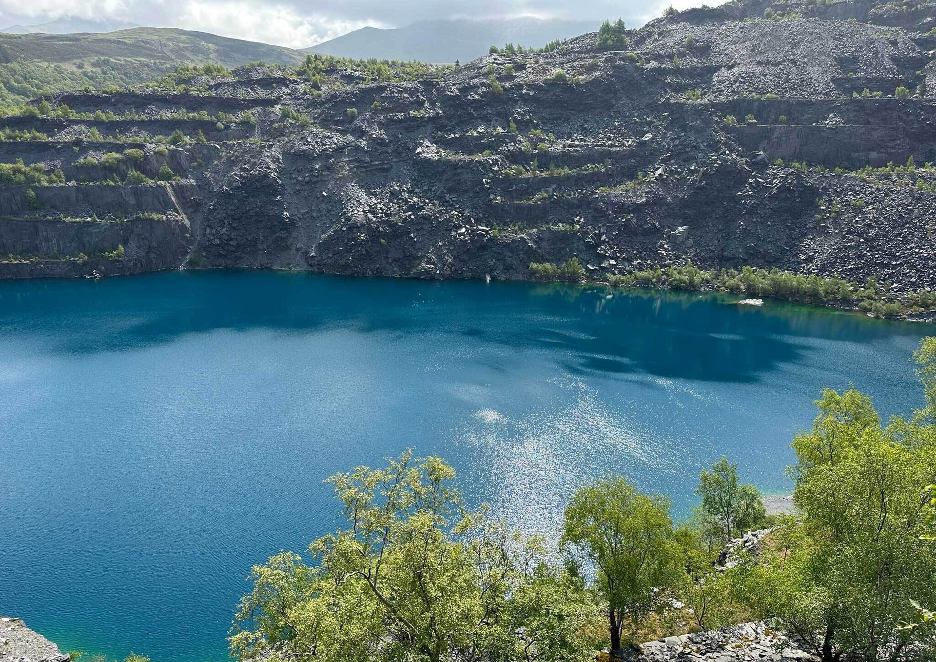 Water resources, Natural landscape, Cloud, Mountain, Sky, Azure, Maar, Lake, Watercourse