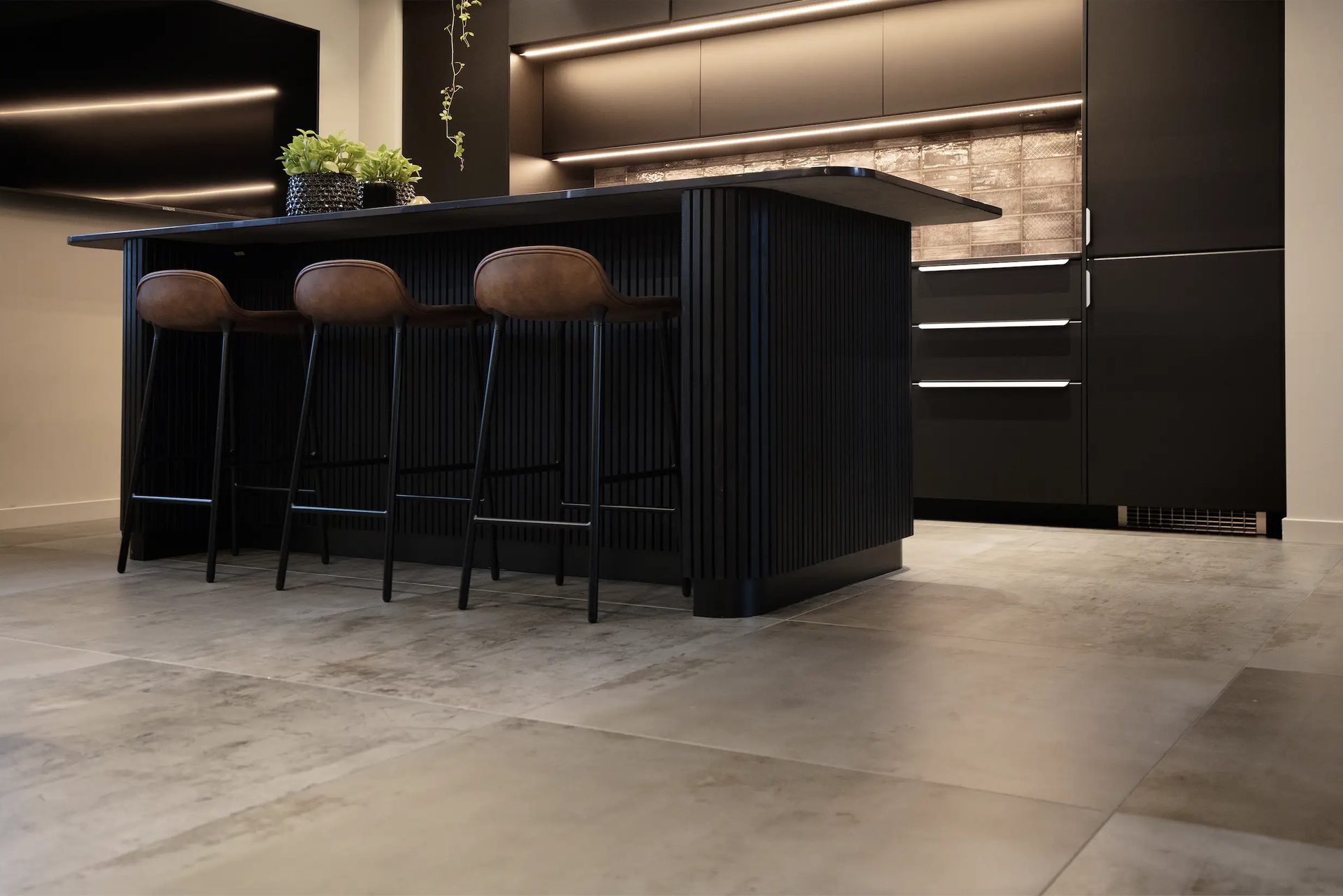 Interior design, Bar stool, Tile Flooring, Natural material, Furniture, Floor, Chair, Grey