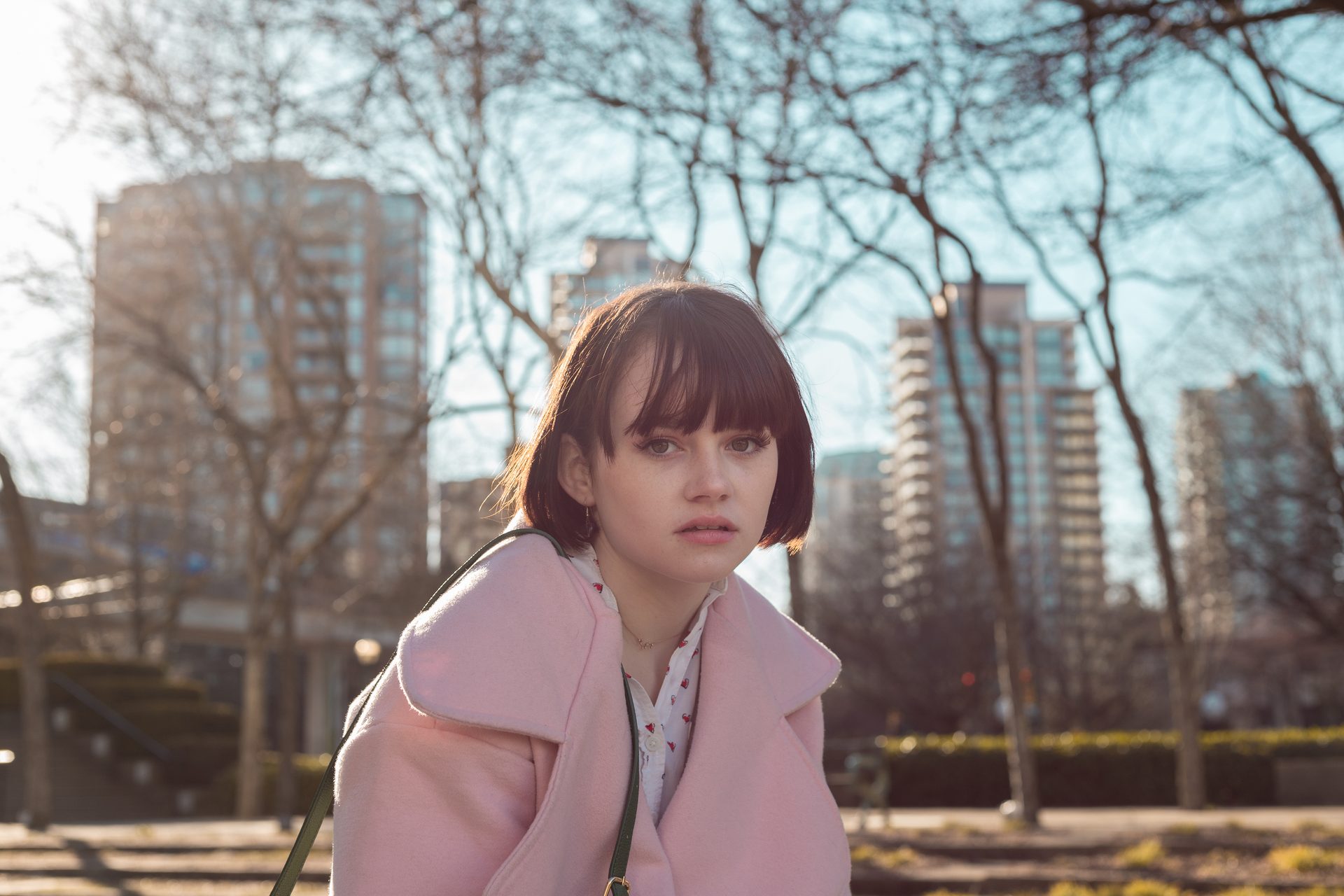 Lip, Sky, Plant, Tree, Sunlight, Eyewear