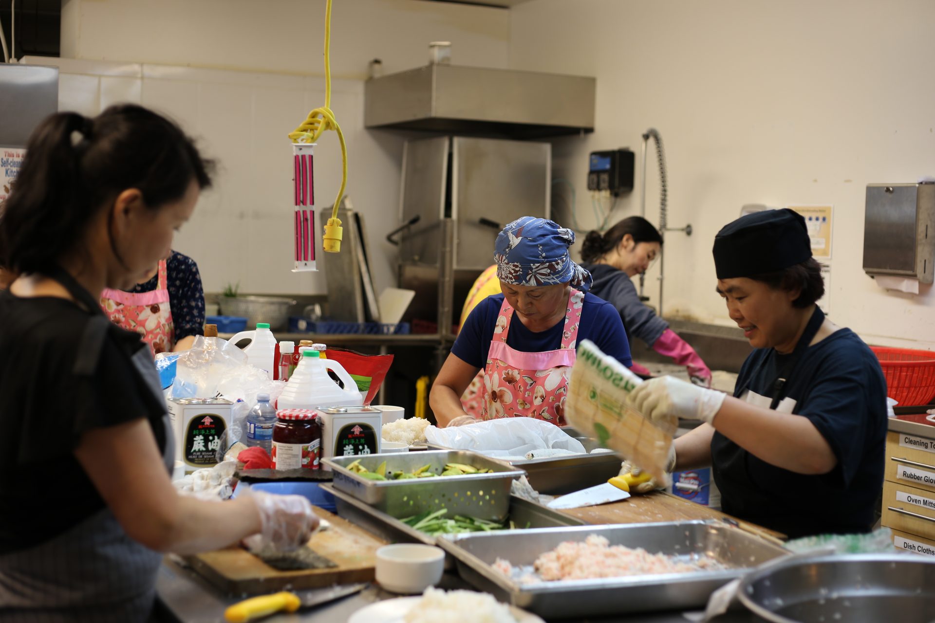 Food, Tableware, Cooking, T-shirt, Sharing