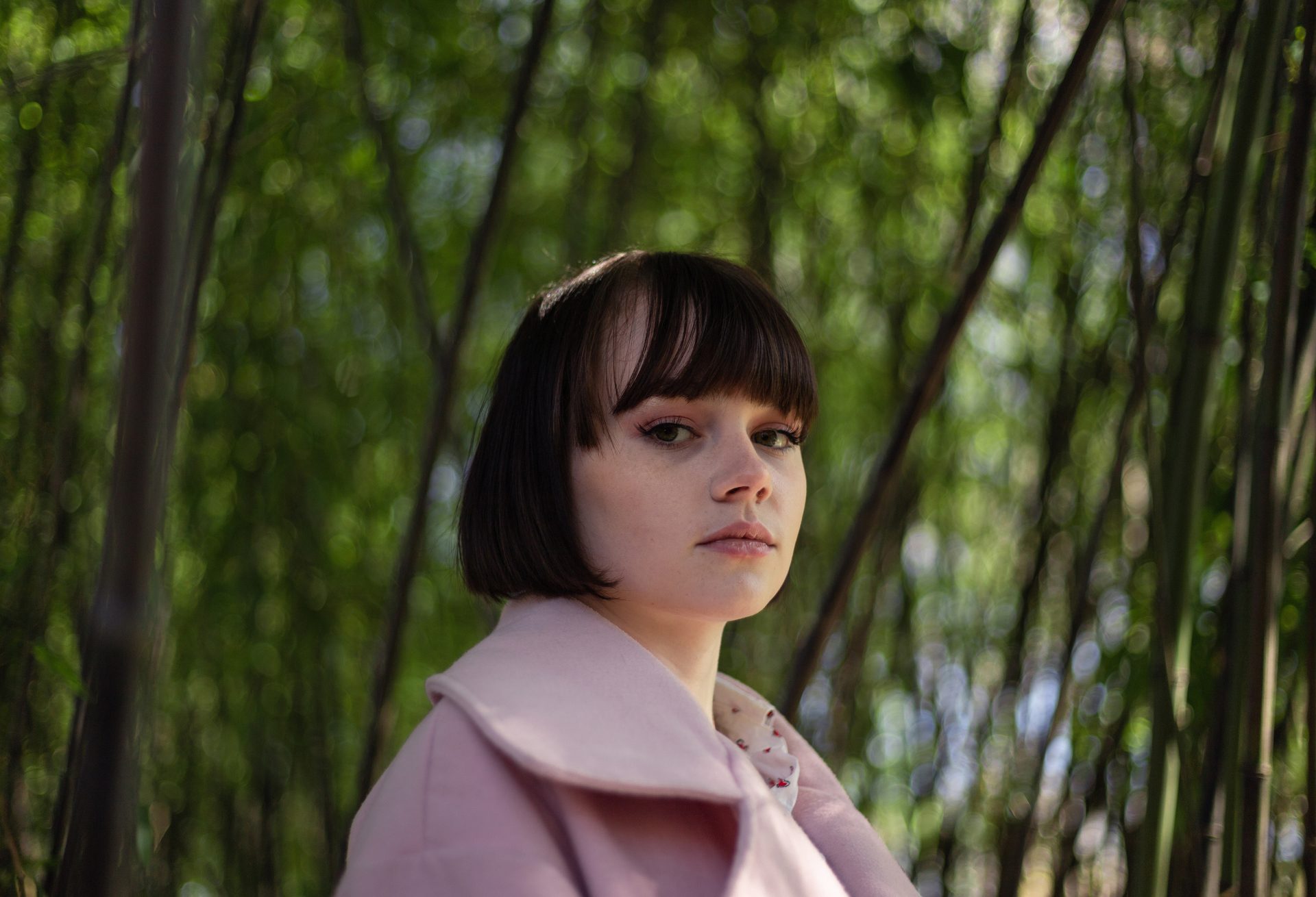 People in nature, Flash photography, Chin, Shoulder, Plant, Tree, Happy, Grass