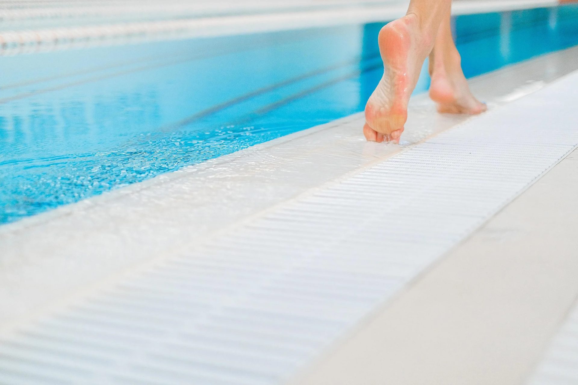 Swimming pool, Water, Blue, Azure, Aqua