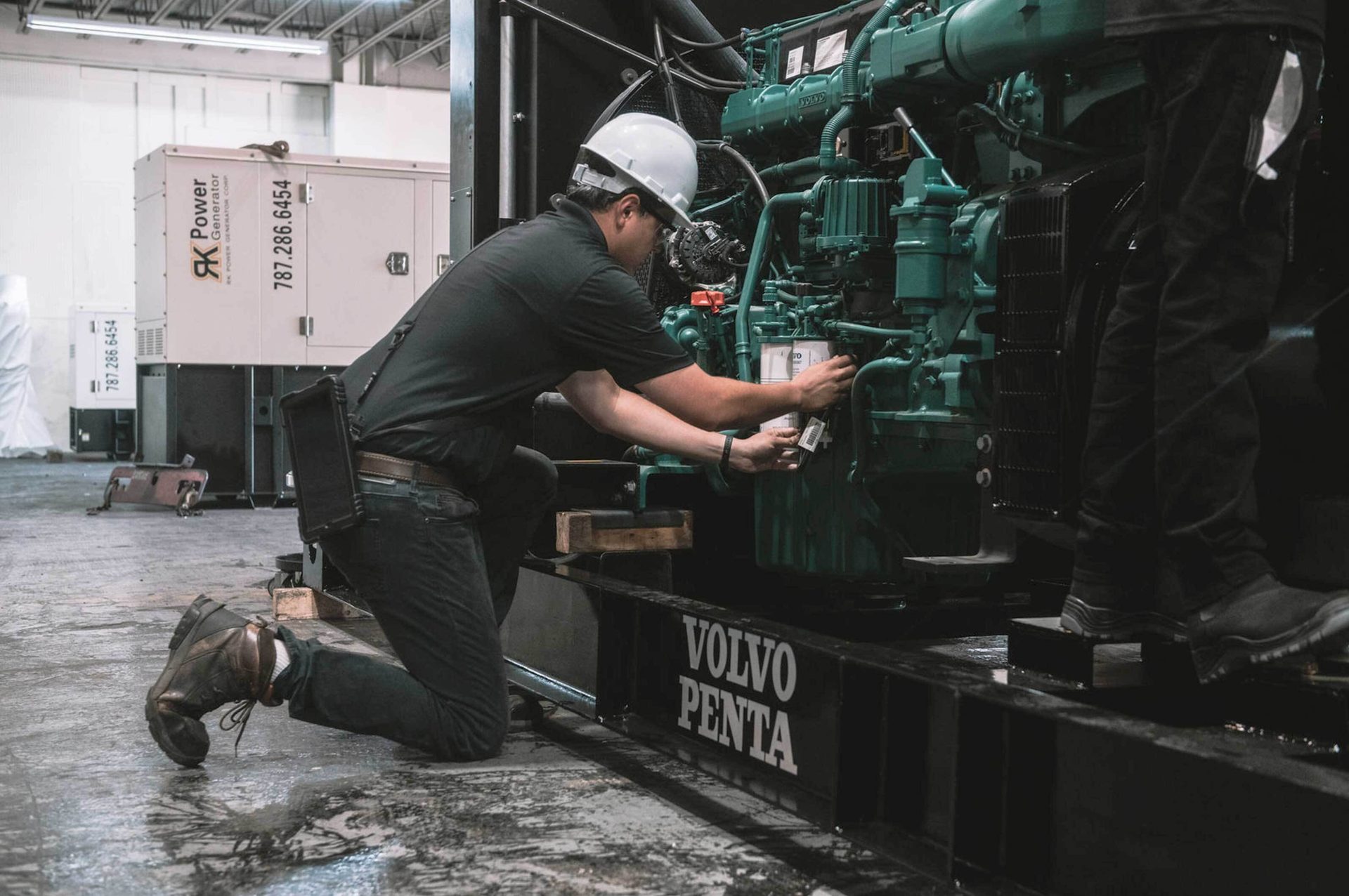Automotive tire, Motor vehicle, Workwear, Metalworking