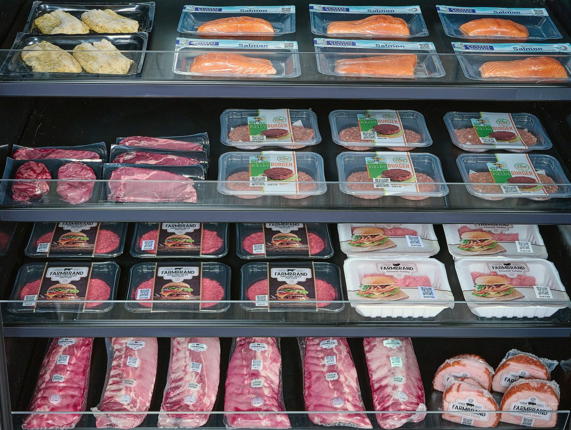 Food storage, Ingredient, Cuisine, Shelf, Retail, Dish, Tableware