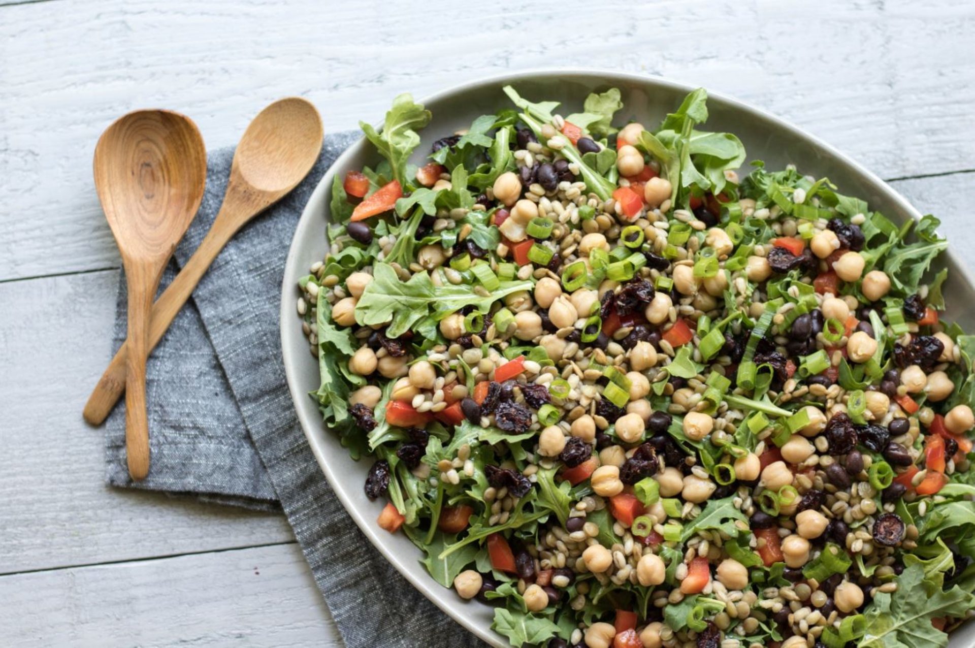 Leaf vegetable, Staple food, Salad, Ingredient, Produce, Tableware, Legume, Recipe