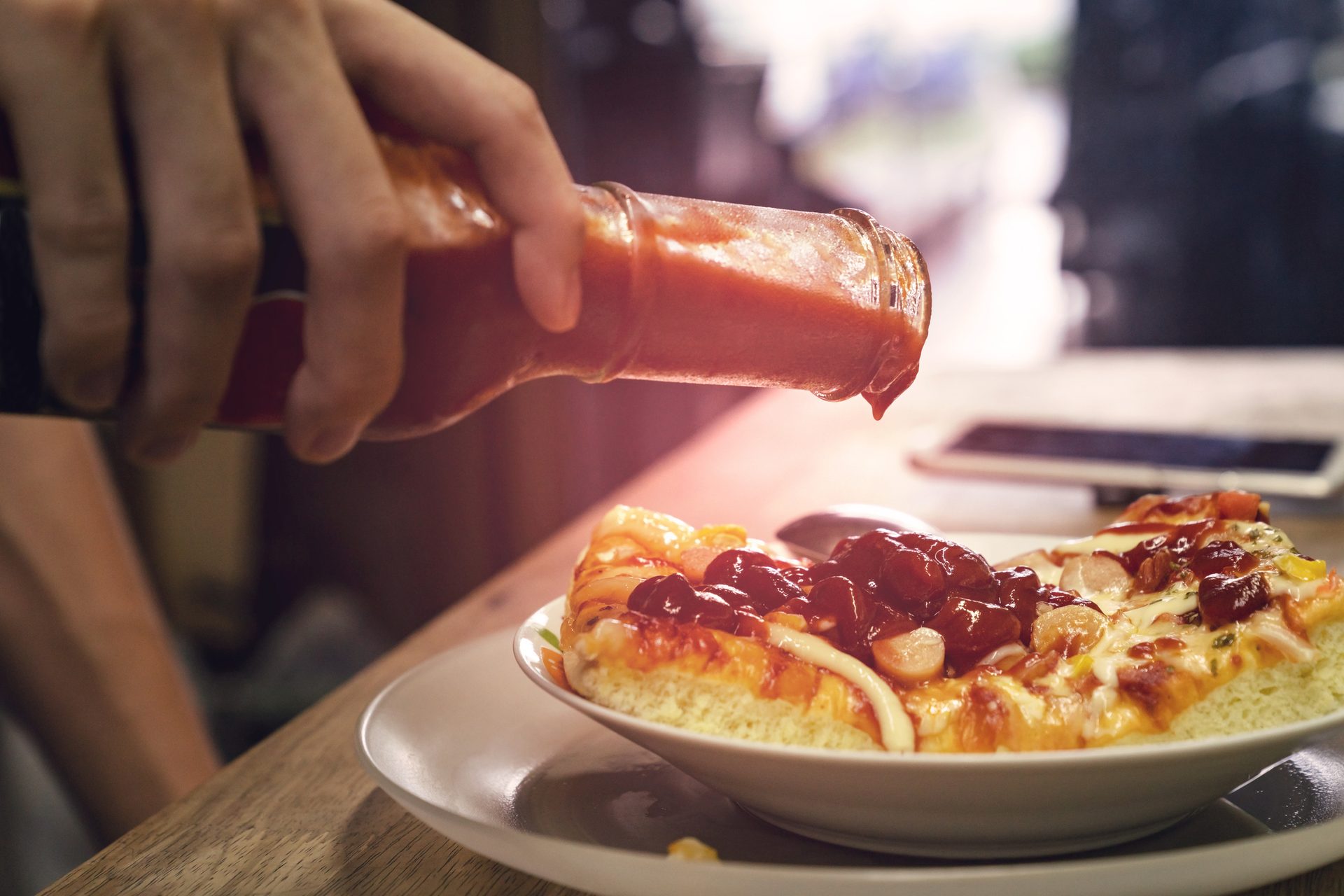 Comfort food, Ingredient, Tableware, Cooking, Condiment