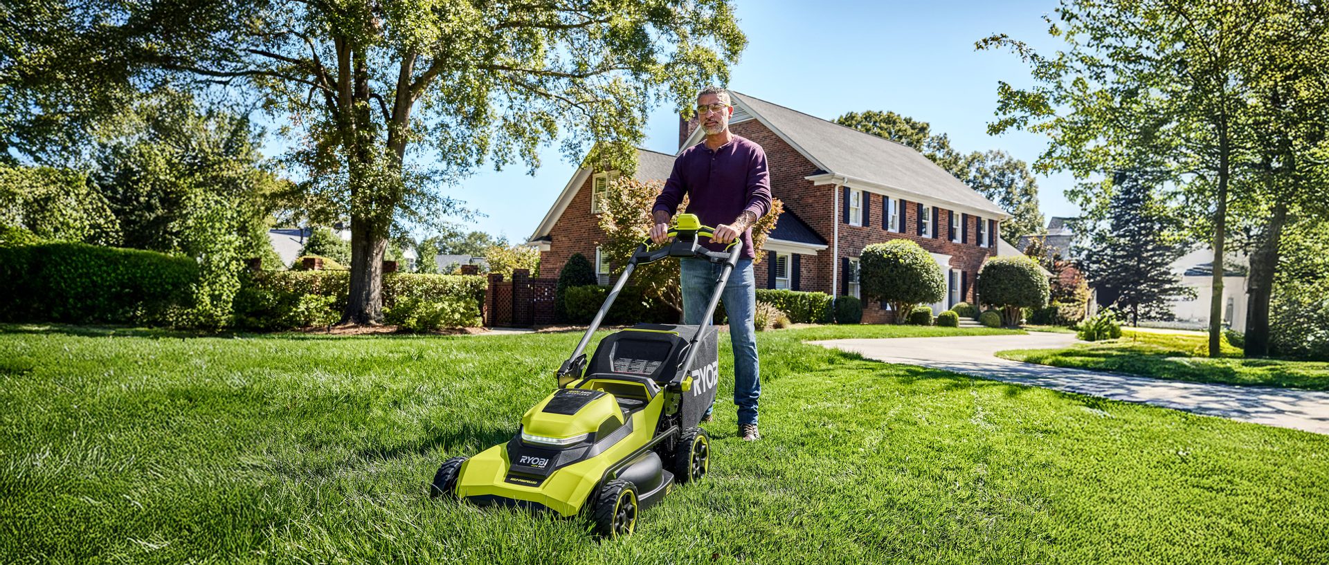 Lawn mower, Machine