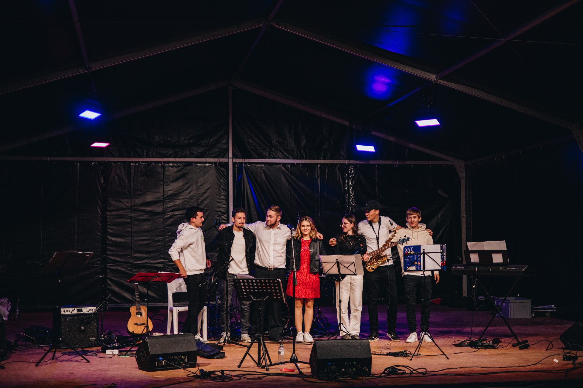 Performing Arts, Musical instrument, Audio equipment, Stage, Entertainment, Performance, Music, Event, Musician