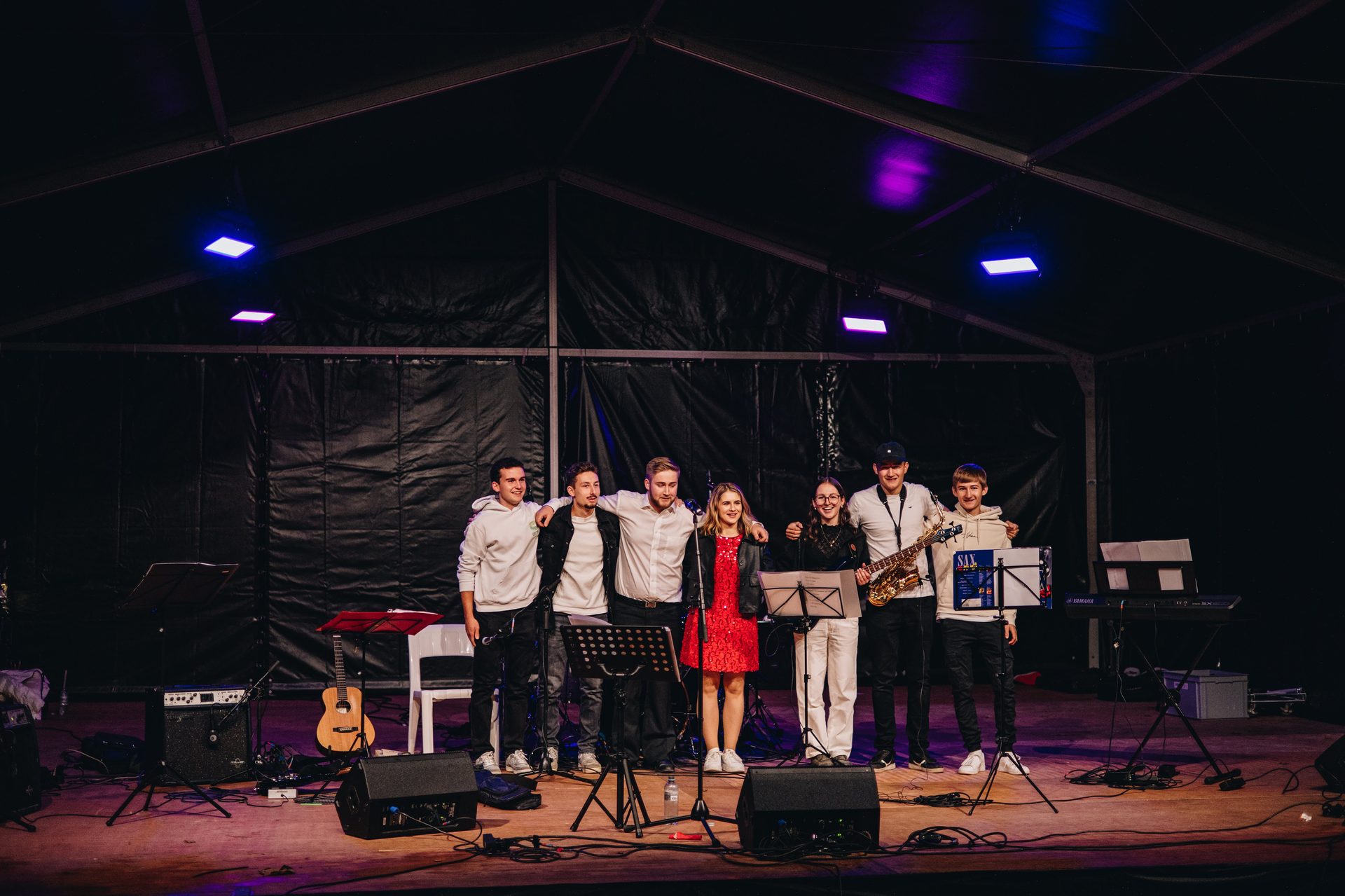 Performing Arts, Musical instrument, Audio equipment, Stage, Entertainment, Performance, Music, Musician, Event