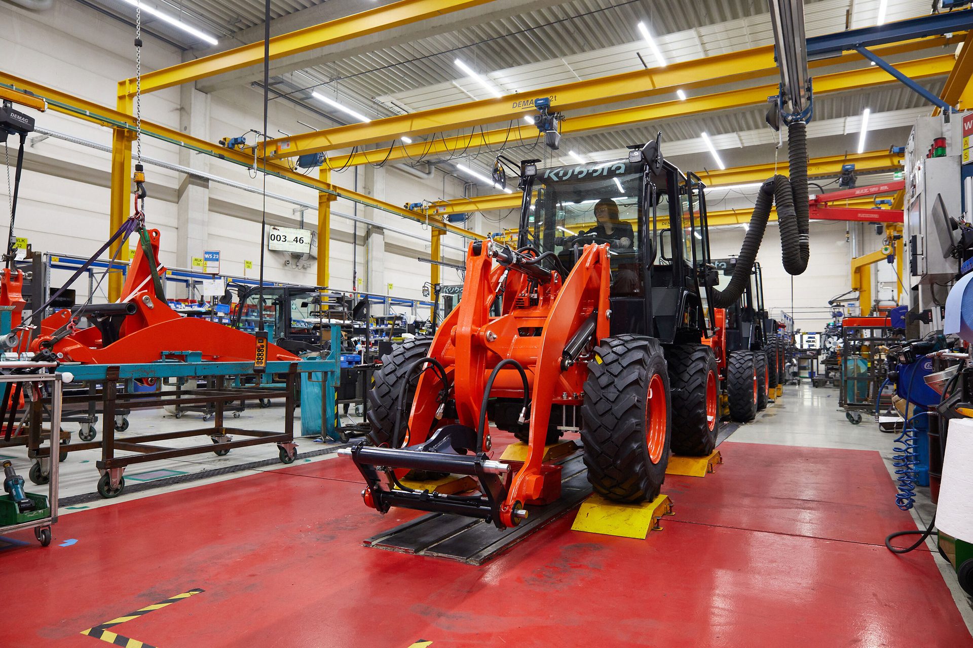 Automotive tire, Motor vehicle, Wheel, Tread, Rim