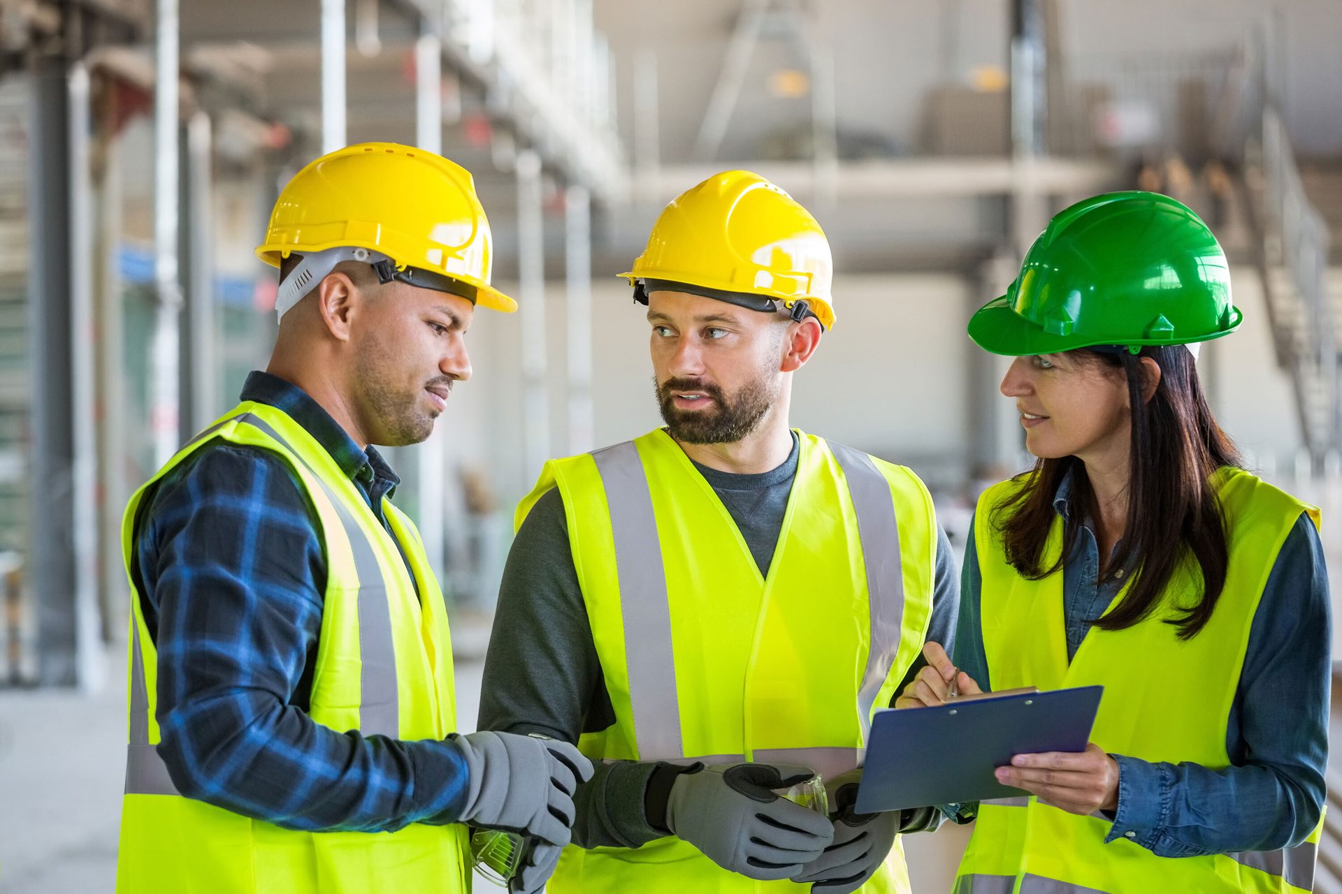 Hard hat, High-visibility clothing, Workwear, Outerwear, Helmet, Green, Engineer, Sleeve, Yellow