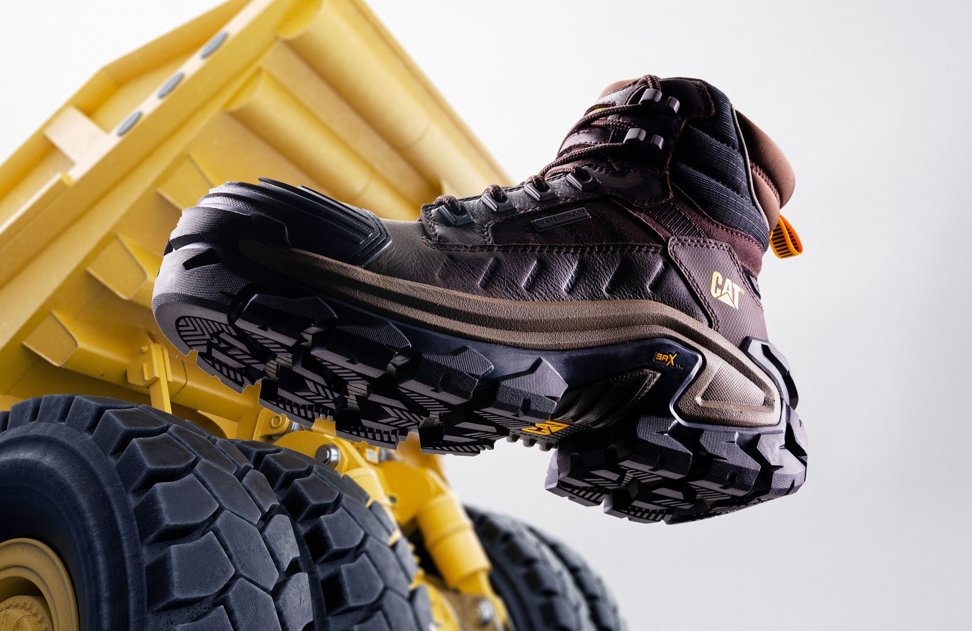 Automotive tire, Synthetic rubber, Outdoor shoe, Wheel, Tread
