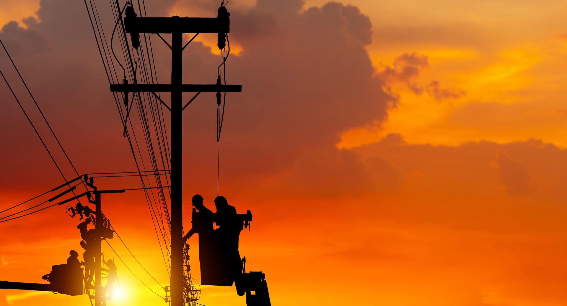 Cloud, Sky, Light, Afterglow, Orange, Sunset, Dusk, Sunlight, Electricity, Sunrise
