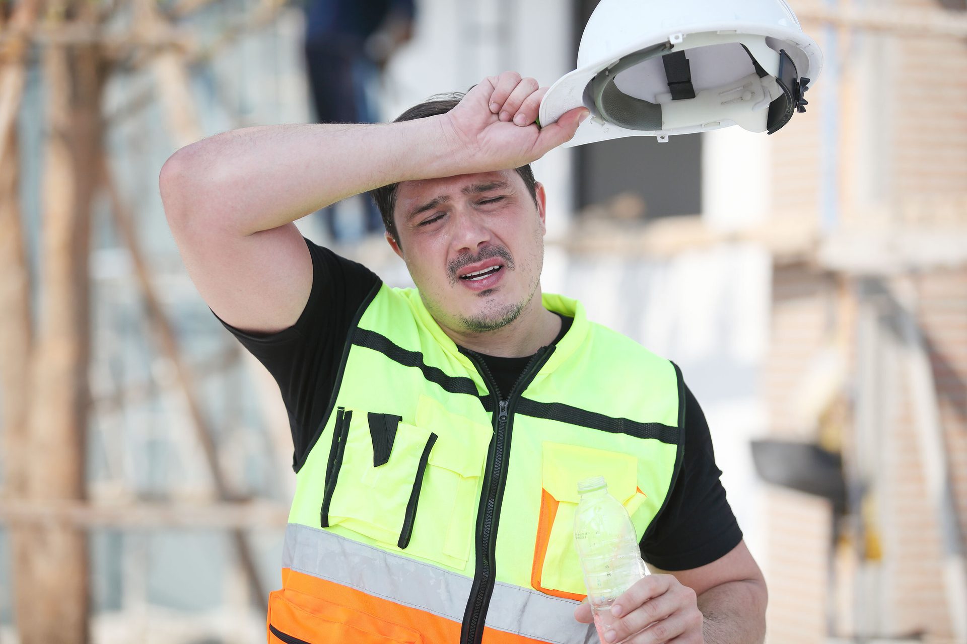 High-visibility clothing, Sports uniform, Hand, White, Jersey, Gesture, Player, Vest, Sportswear