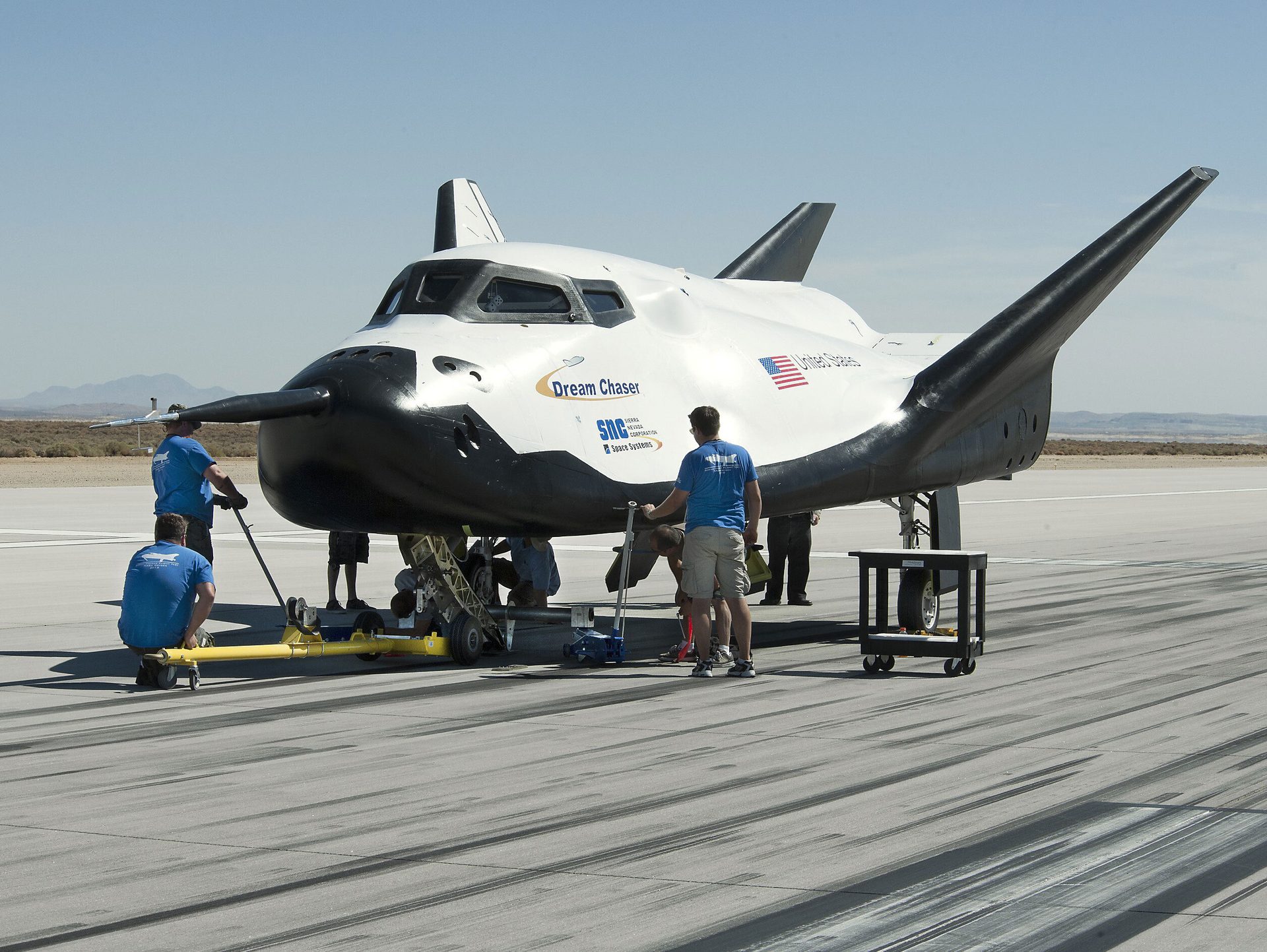 Aerospace manufacturer, Military aircraft, Sky, Vehicle, Tire, Airplane