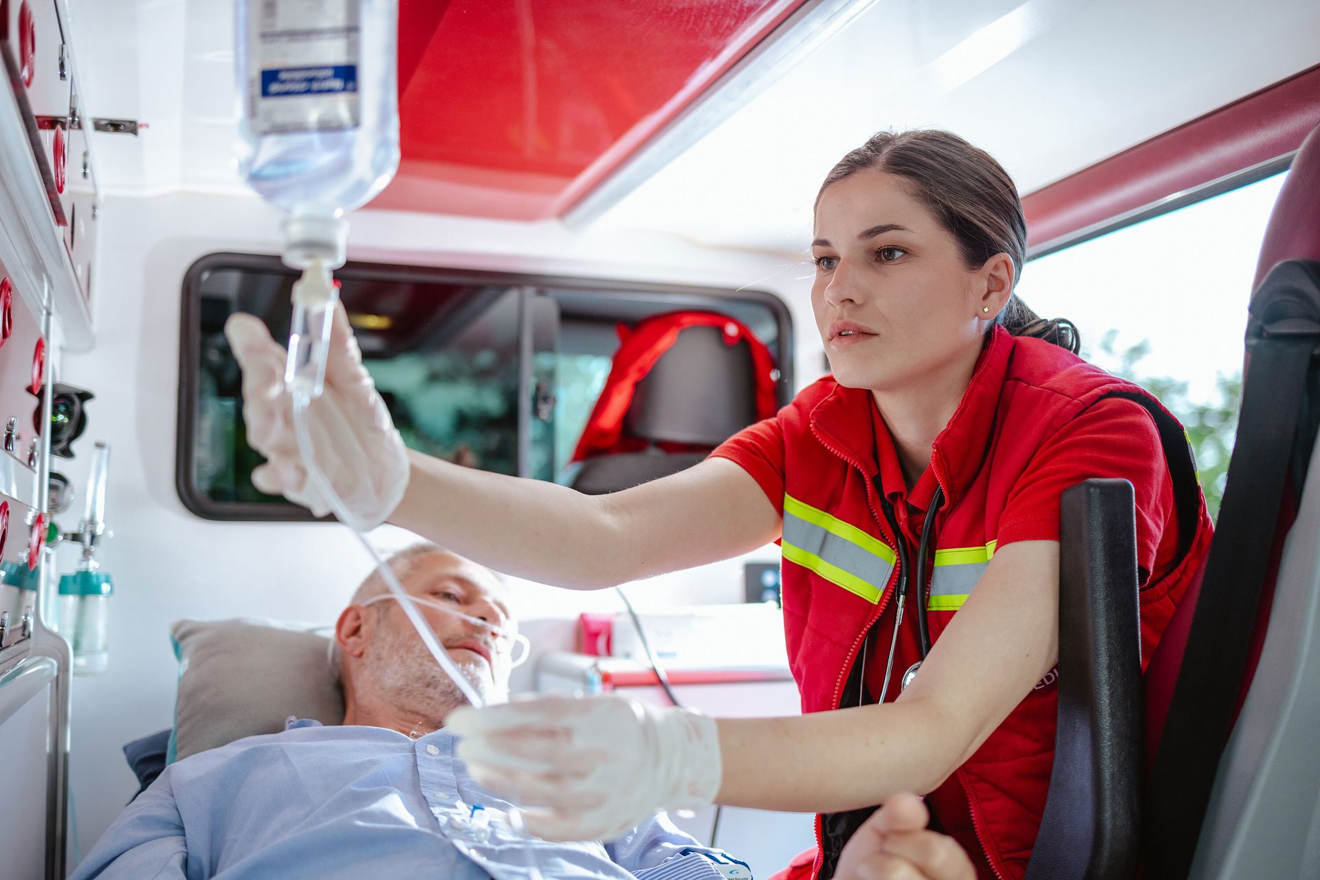 Emergency vehicle, High-visibility clothing, Workwear, Paramedic