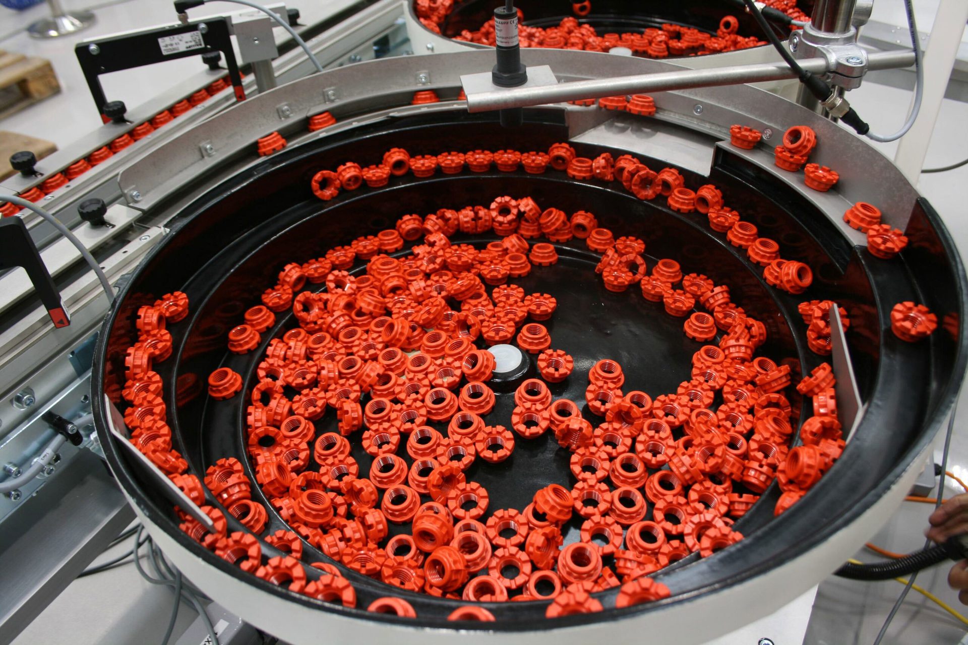 Orange, Red