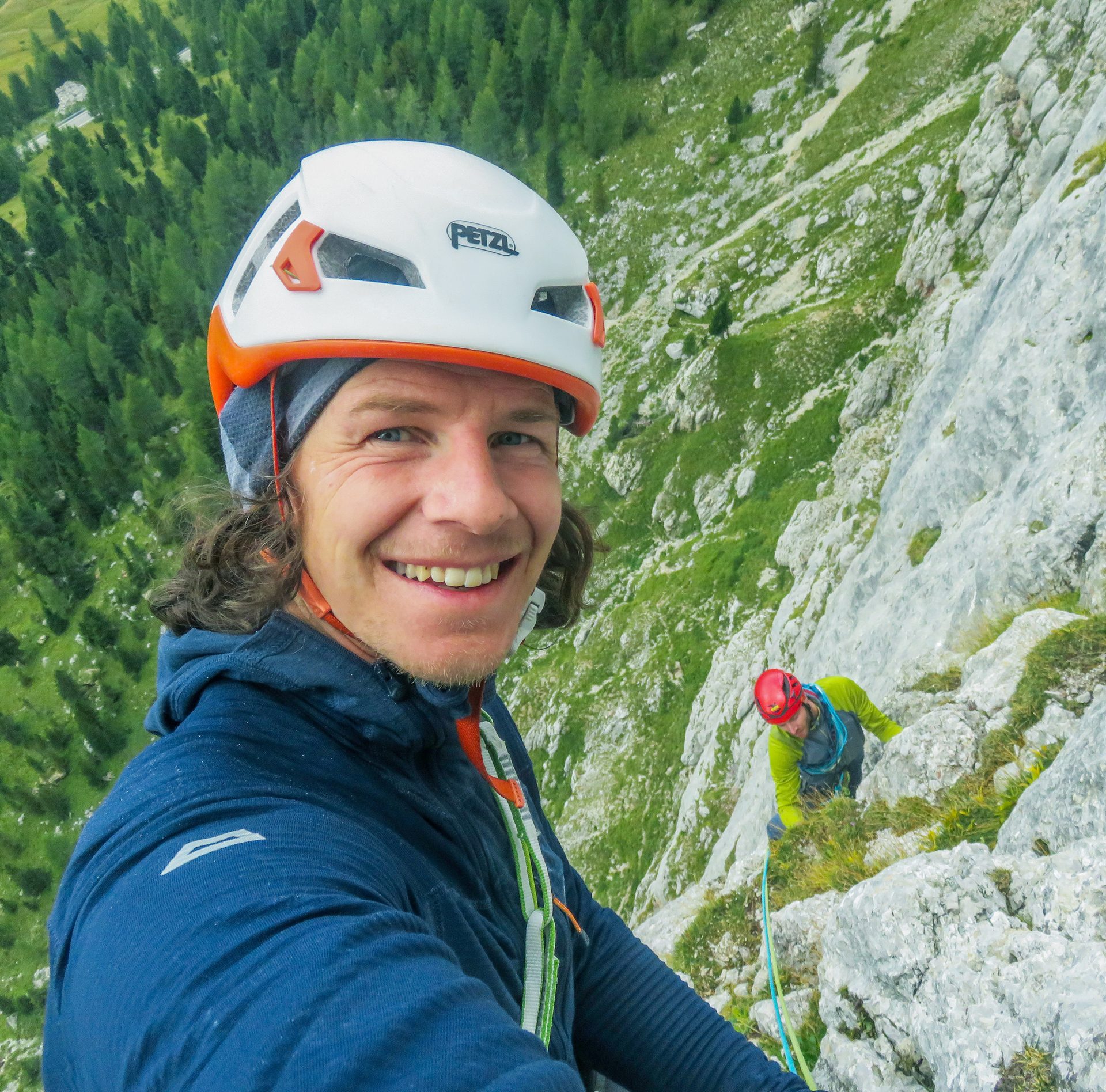 Outdoor recreation, Rock-climbing equipment, Smile, Helmet, Mountain, Climbing