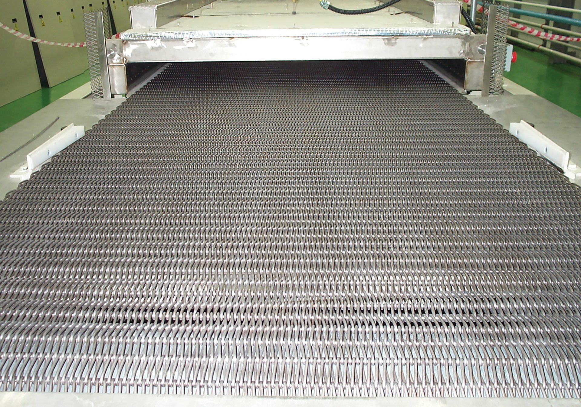 Mesh belt furnace