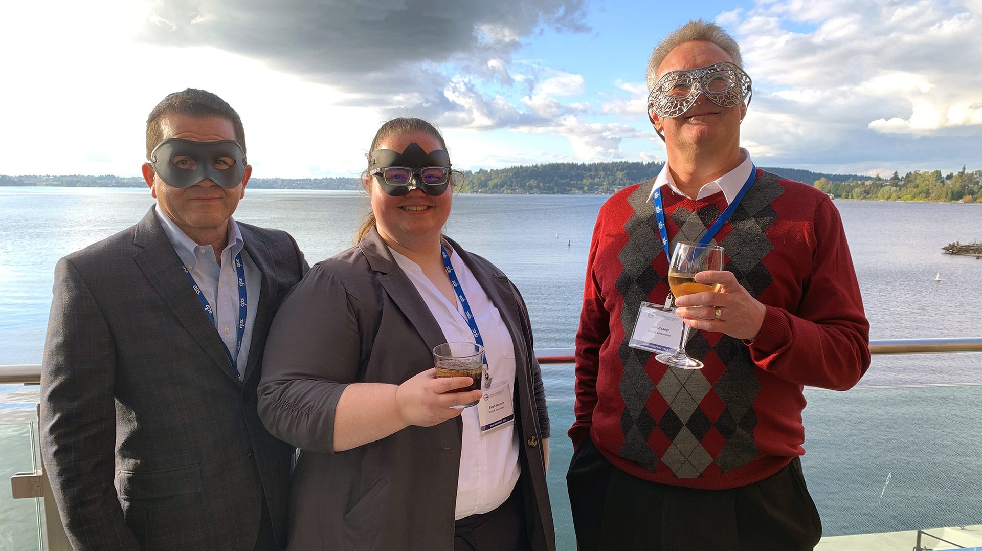 Water, Glasses, Sky, Cloud, Goggles, Sunglasses, Smile, Gesture, Eyewear, Lake