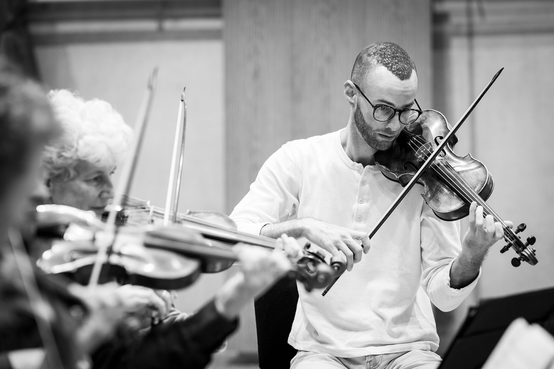 Musical instrument, Violin family, Classical music, Fiddle, Musician, Violist