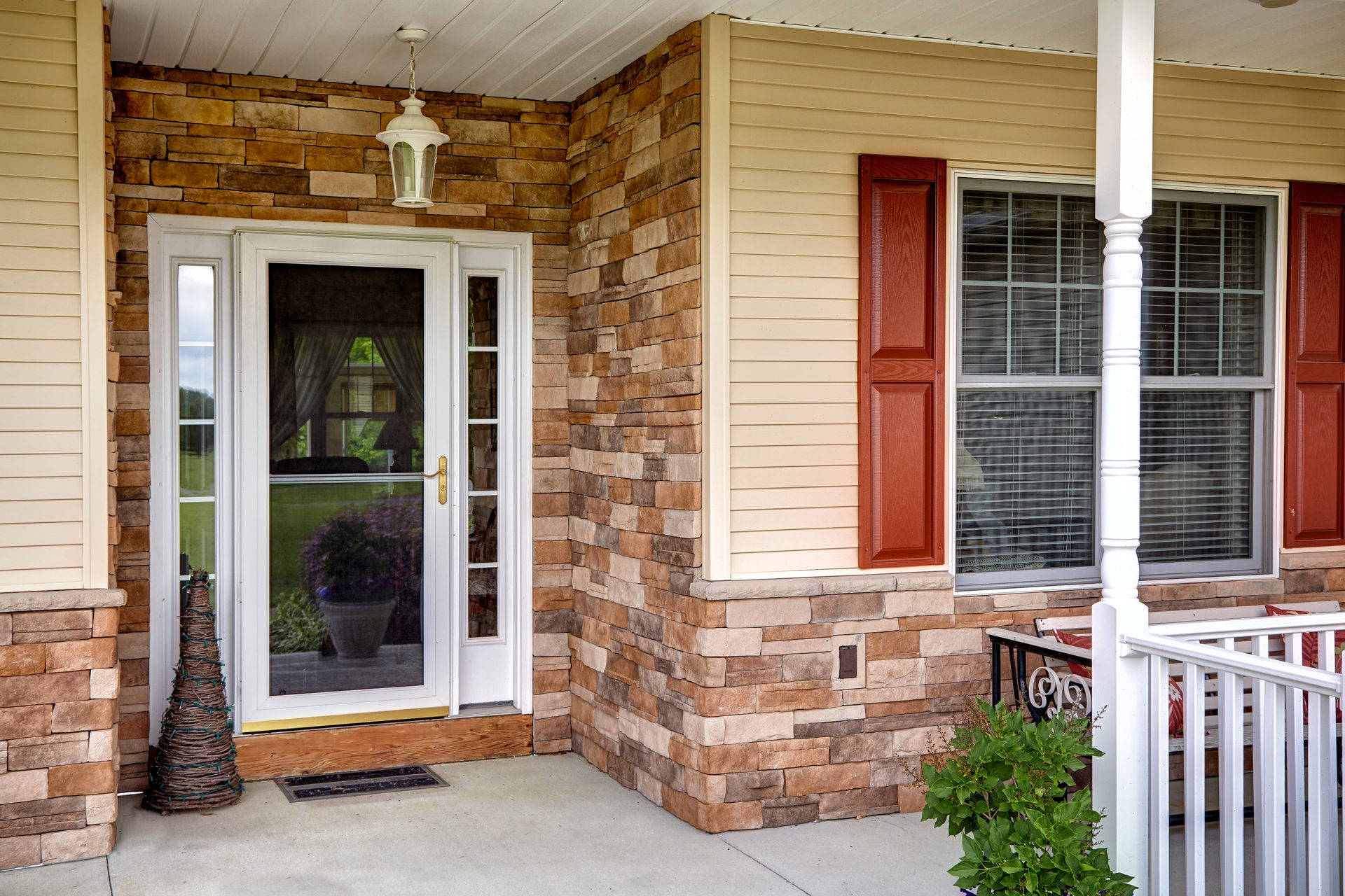 Manufactured stone veneer 