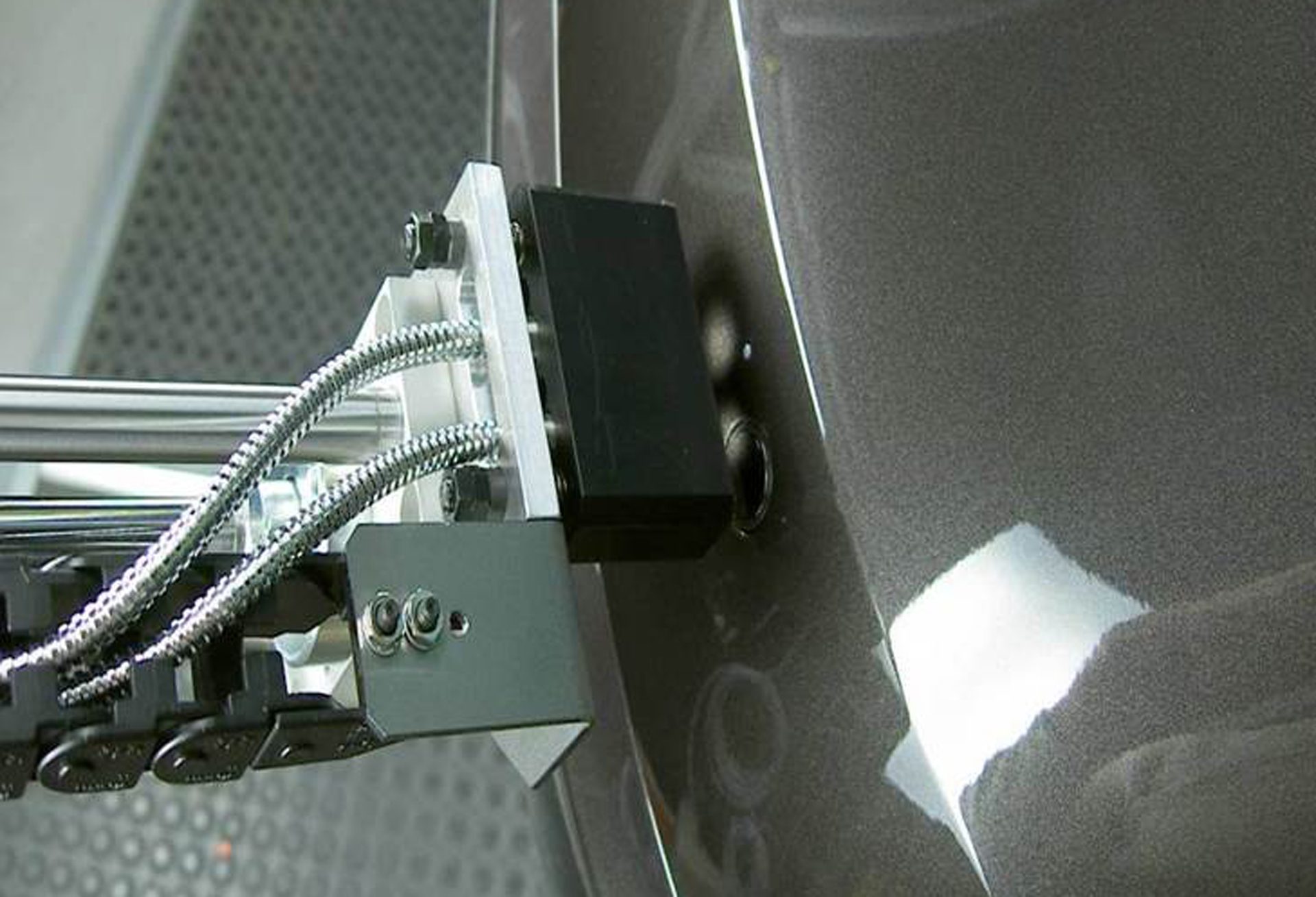 Comparing colors of parking sensor and car body