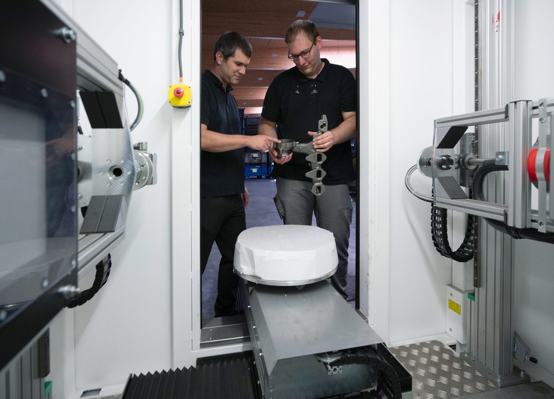 MRB Guss ensures the quality of its cast parts with X-ray 