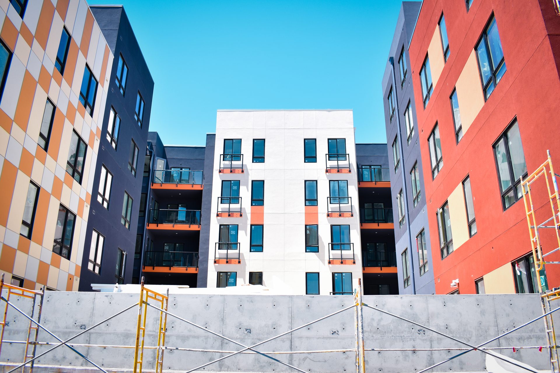 Urban design, Tower block, Building, Window, Daytime, Property, Sky, Fixture, Rectangle, Condominium