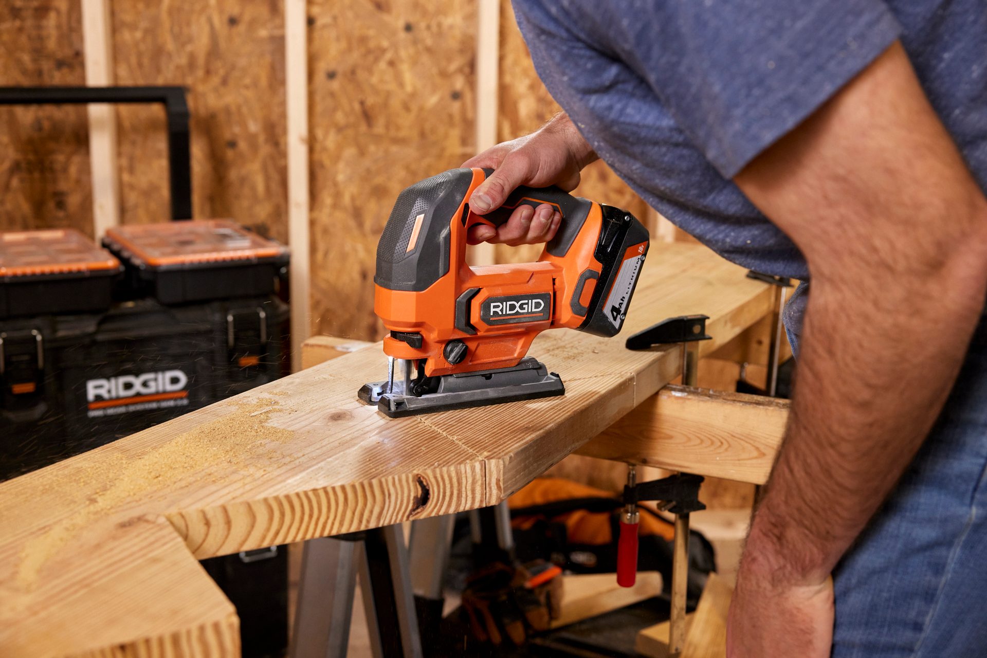 Pneumatic tool, Hammer drill, Tradesman, Saw, Wood, Carpenter