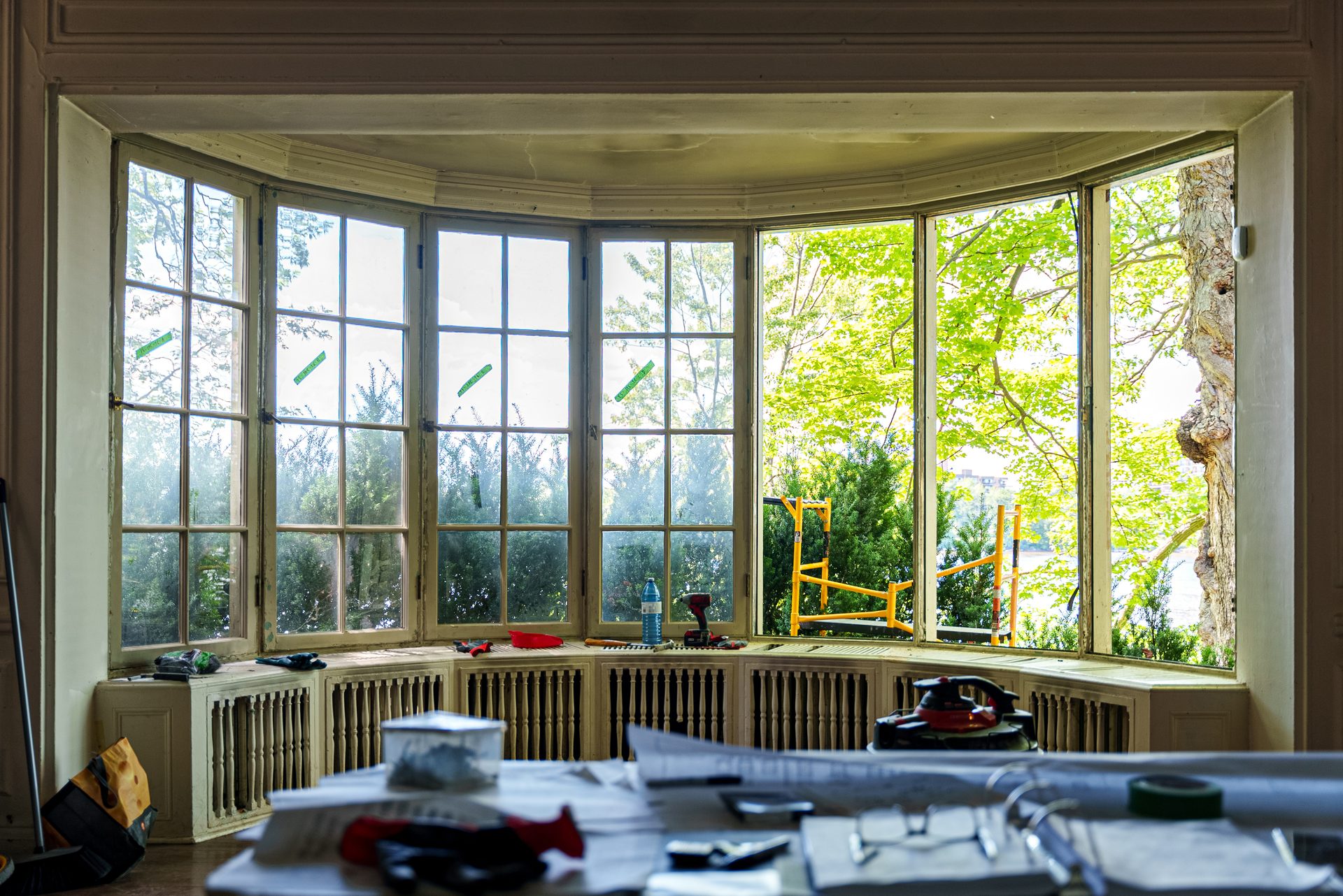 Interior design, Window, Property, Wood, Fixture, Shade, Line, Building