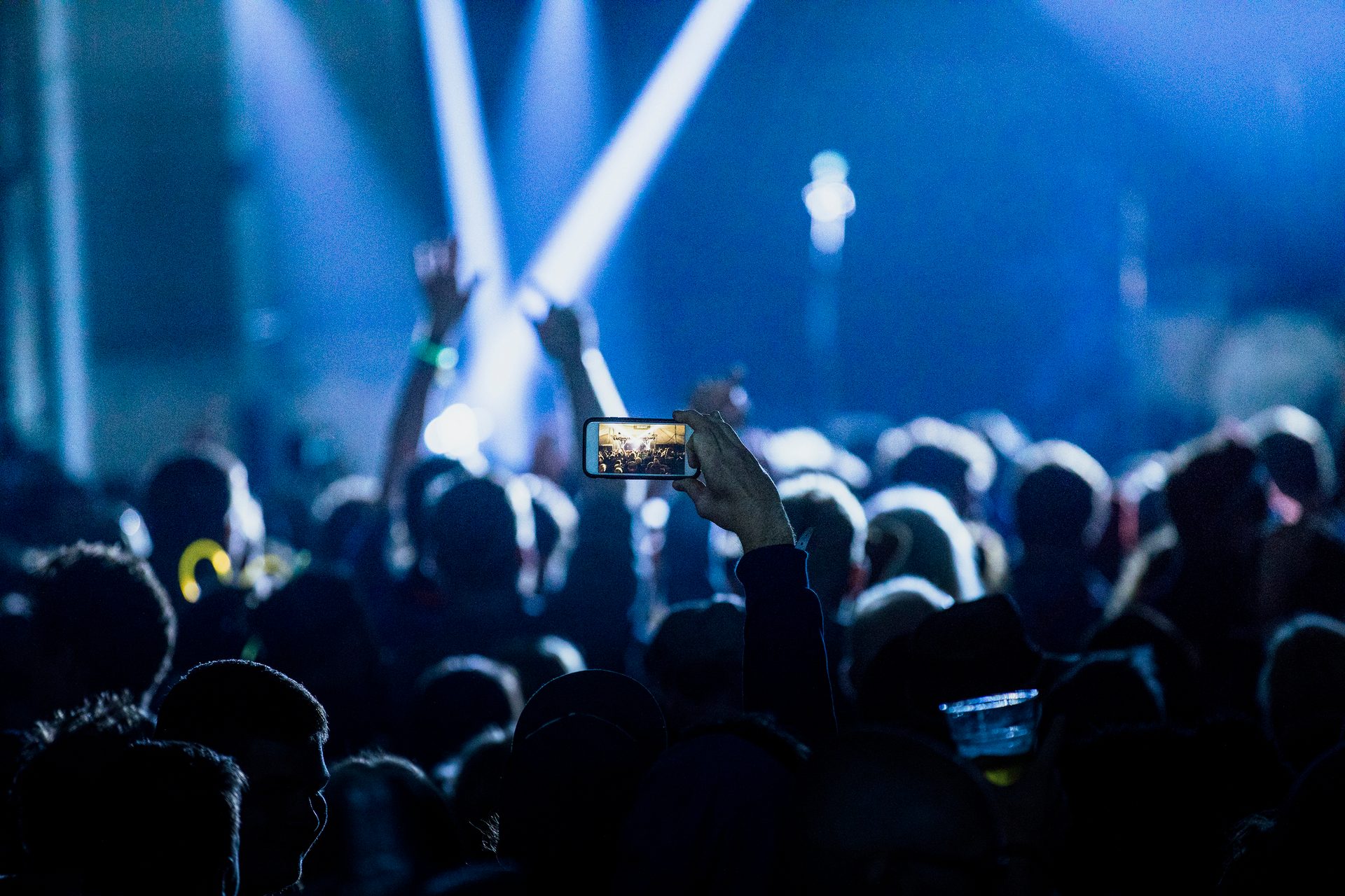 Performing arts, Concert, Sky, Lighting, Entertainment, Musician, Artist, Music