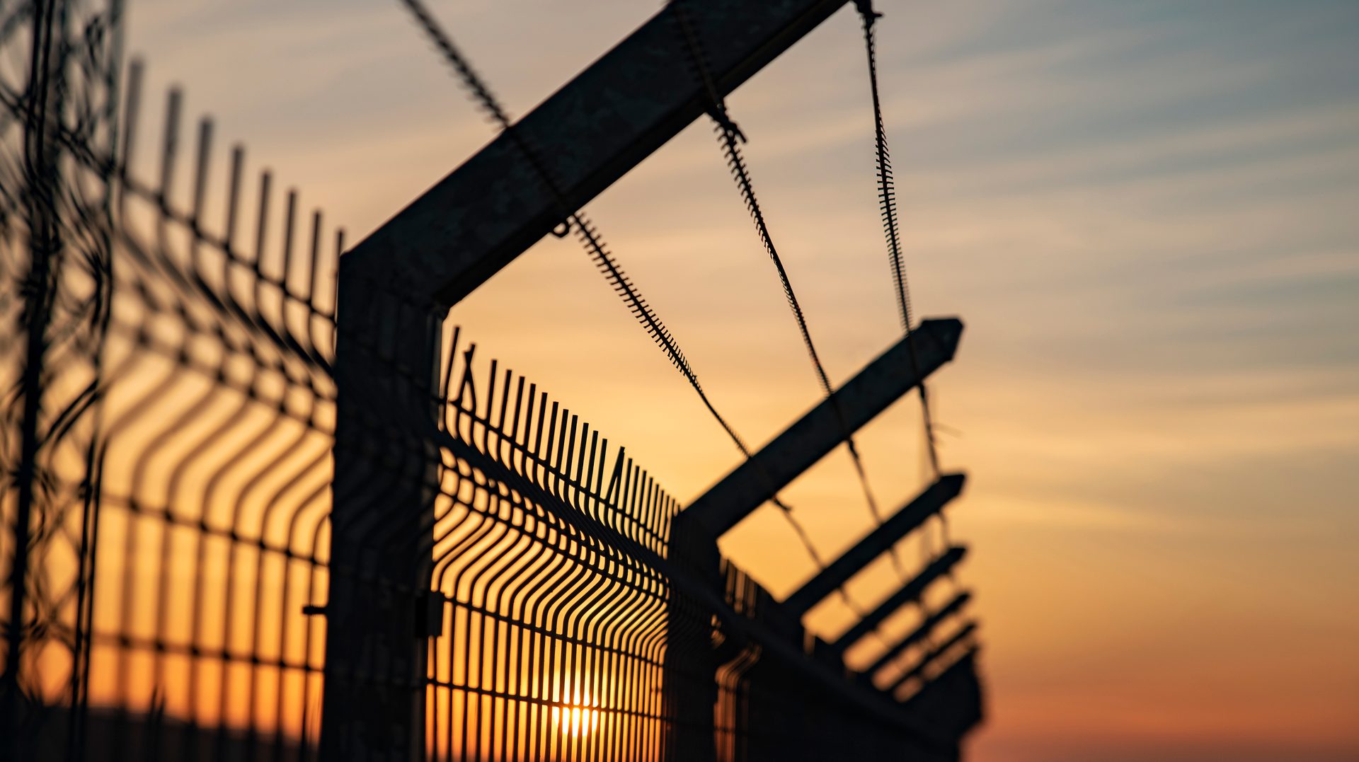 Cloud, Sky, Afterglow, Sunlight, Dusk, Fence