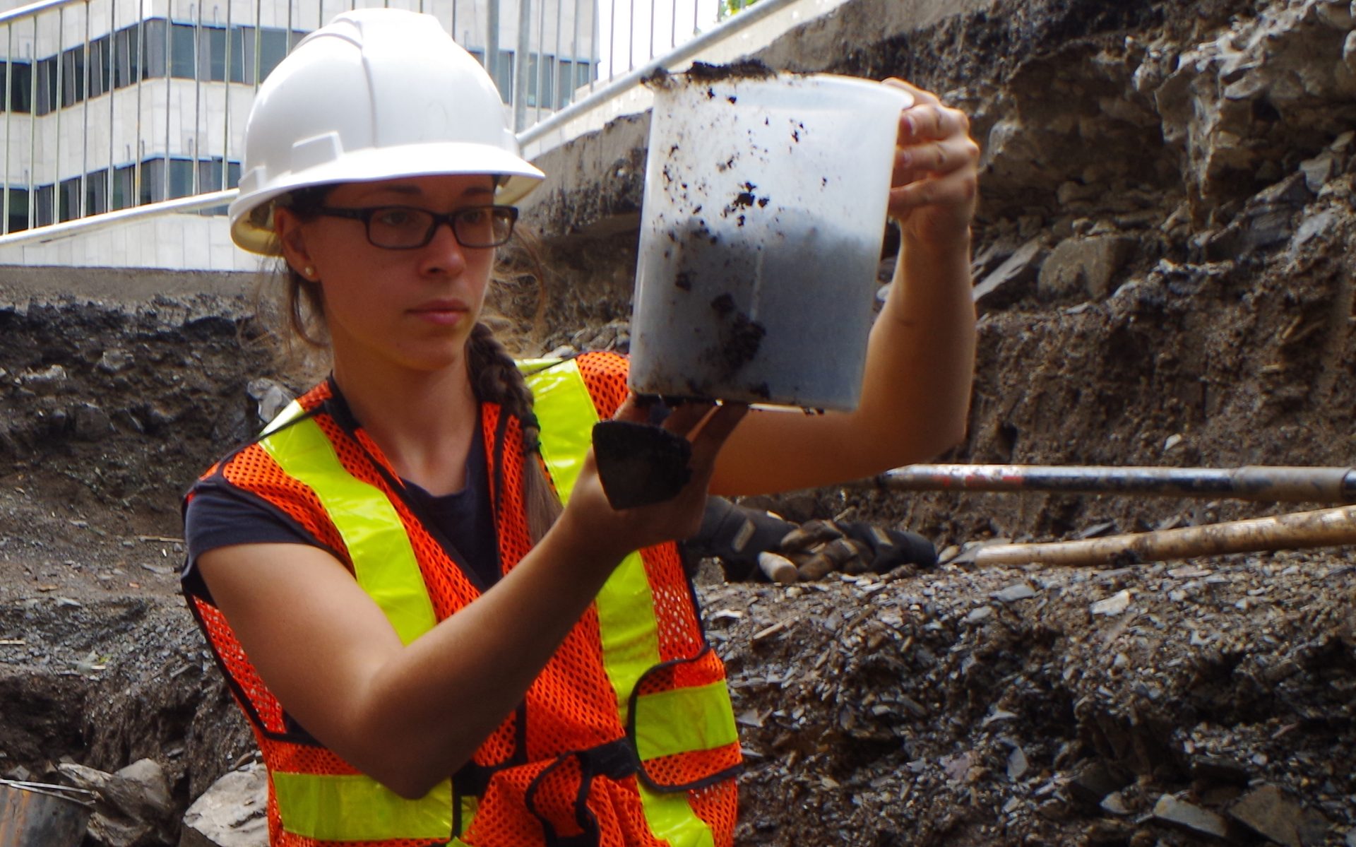 Hard hat, Workwear, Helmet, Temple
