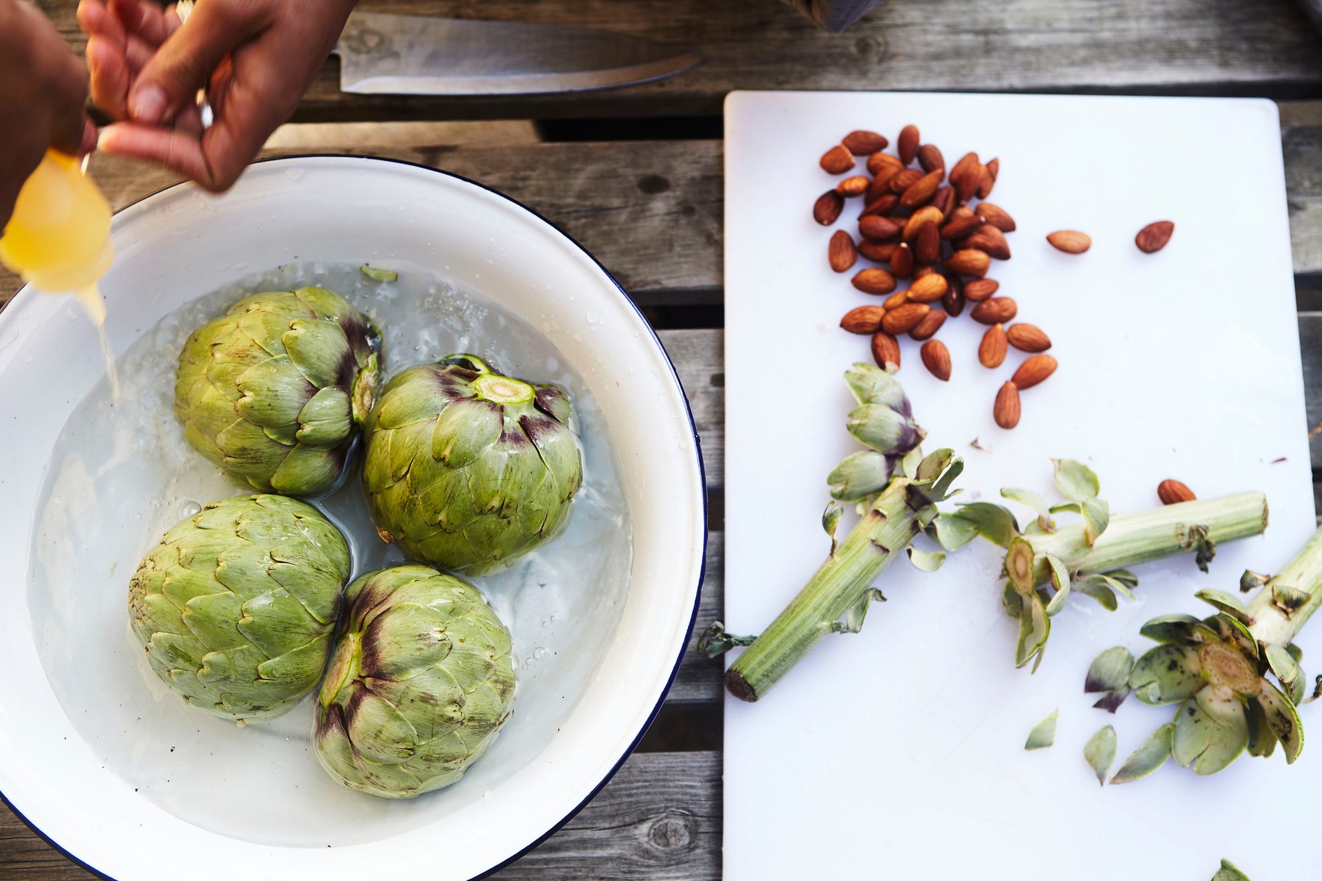 Natural foods, Leaf vegetable, Food, Plant, Tableware, Ingredient, Dishware, Fruit, Recipe, Cuisine