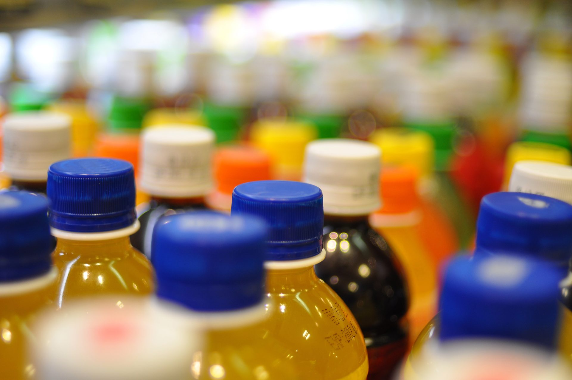 Bottle cap, Colorfulness, Liquid, Drinkware, Fluid, Drink
